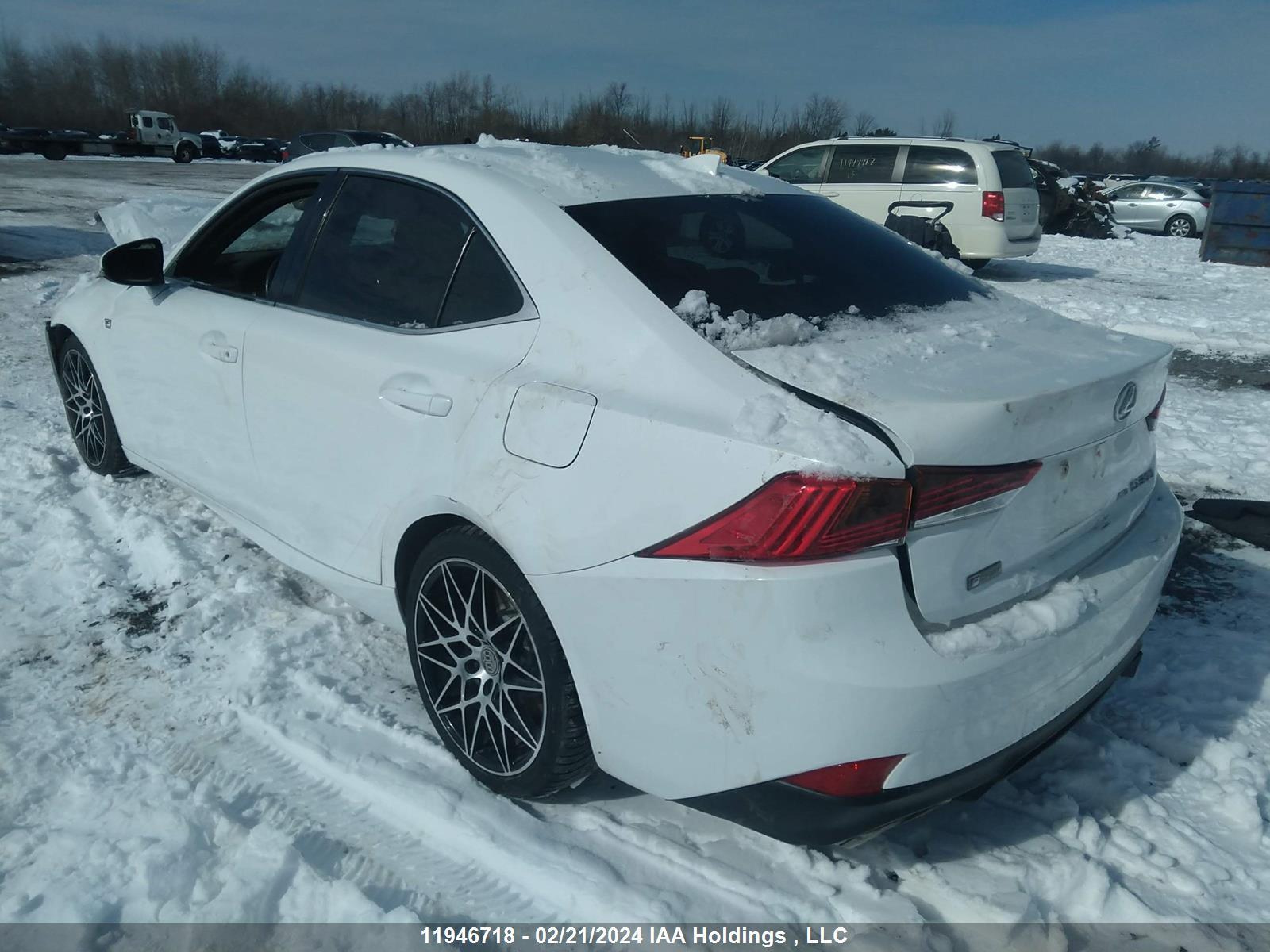 Photo 2 VIN: JTHCM1D24H5020705 - LEXUS IS 