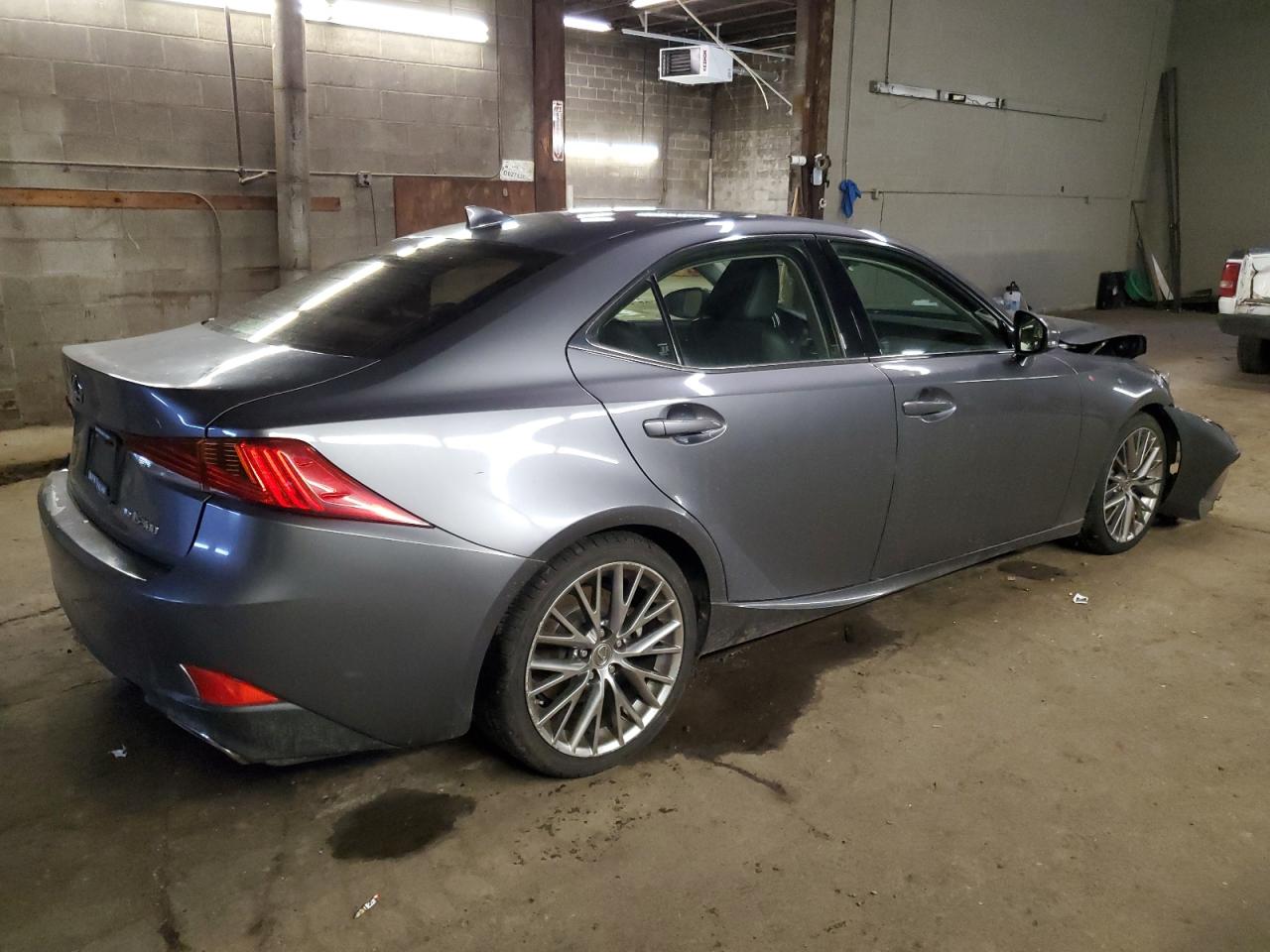 Photo 2 VIN: JTHCM1D26H5016350 - LEXUS IS 