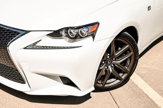 Photo 2 VIN: JTHCM1D28G5010564 - LEXUS IS 300 