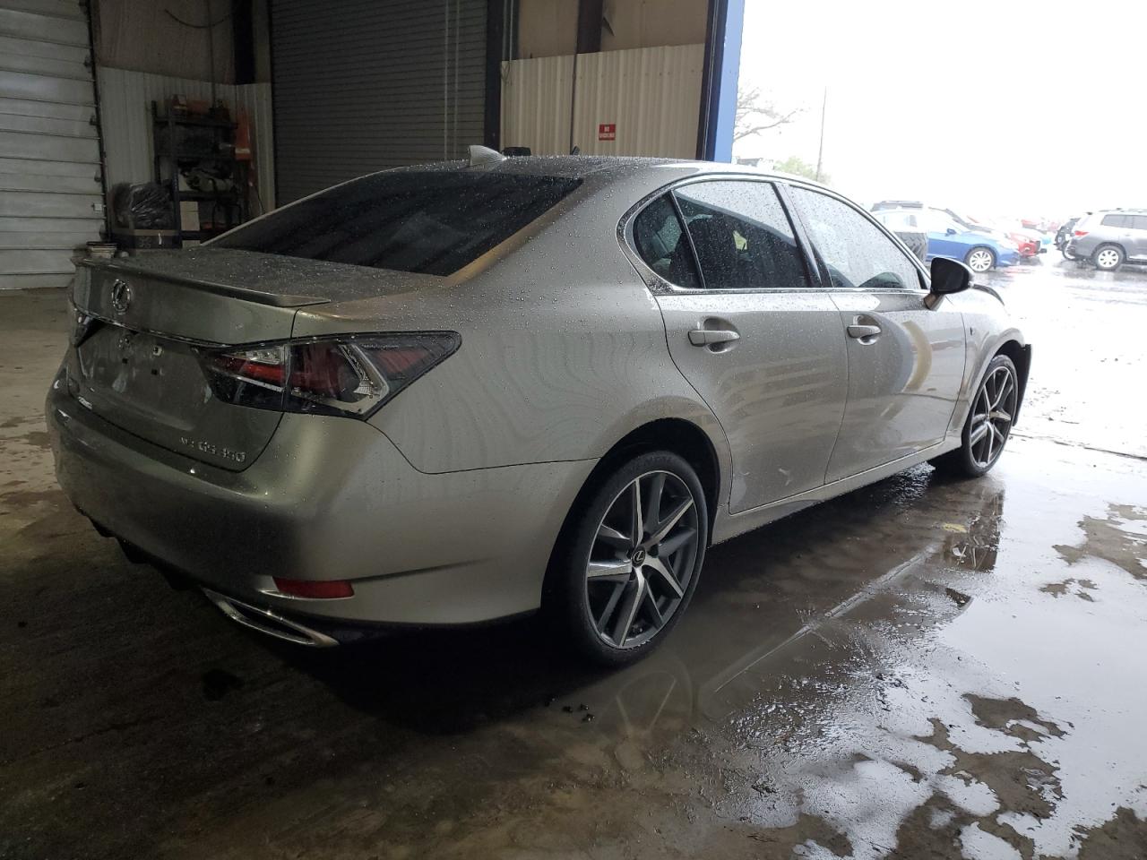 Photo 2 VIN: JTHCZ1BL6JA009165 - LEXUS GS 