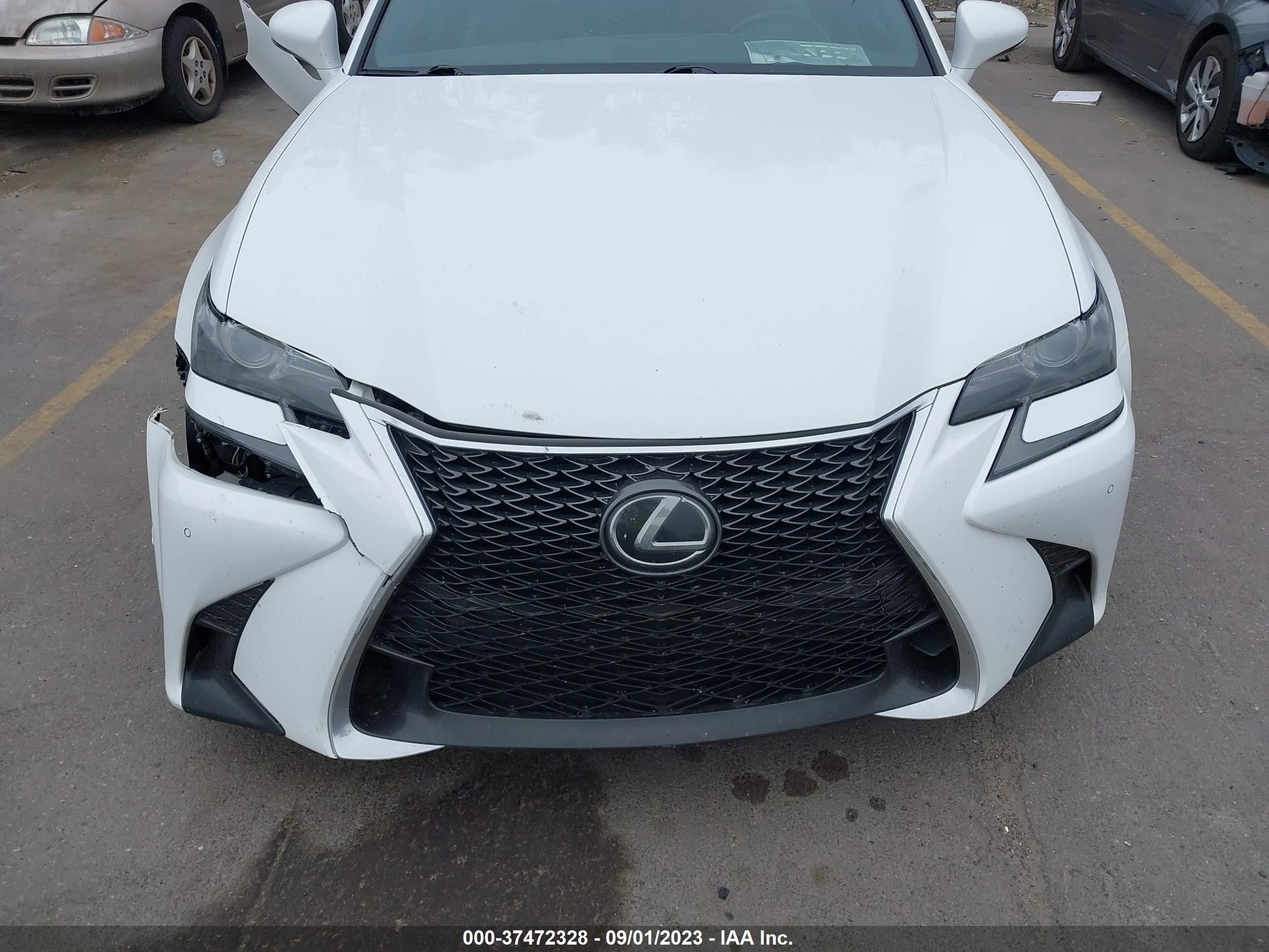 Photo 12 VIN: JTHCZ1BLXJA008018 - LEXUS GS 