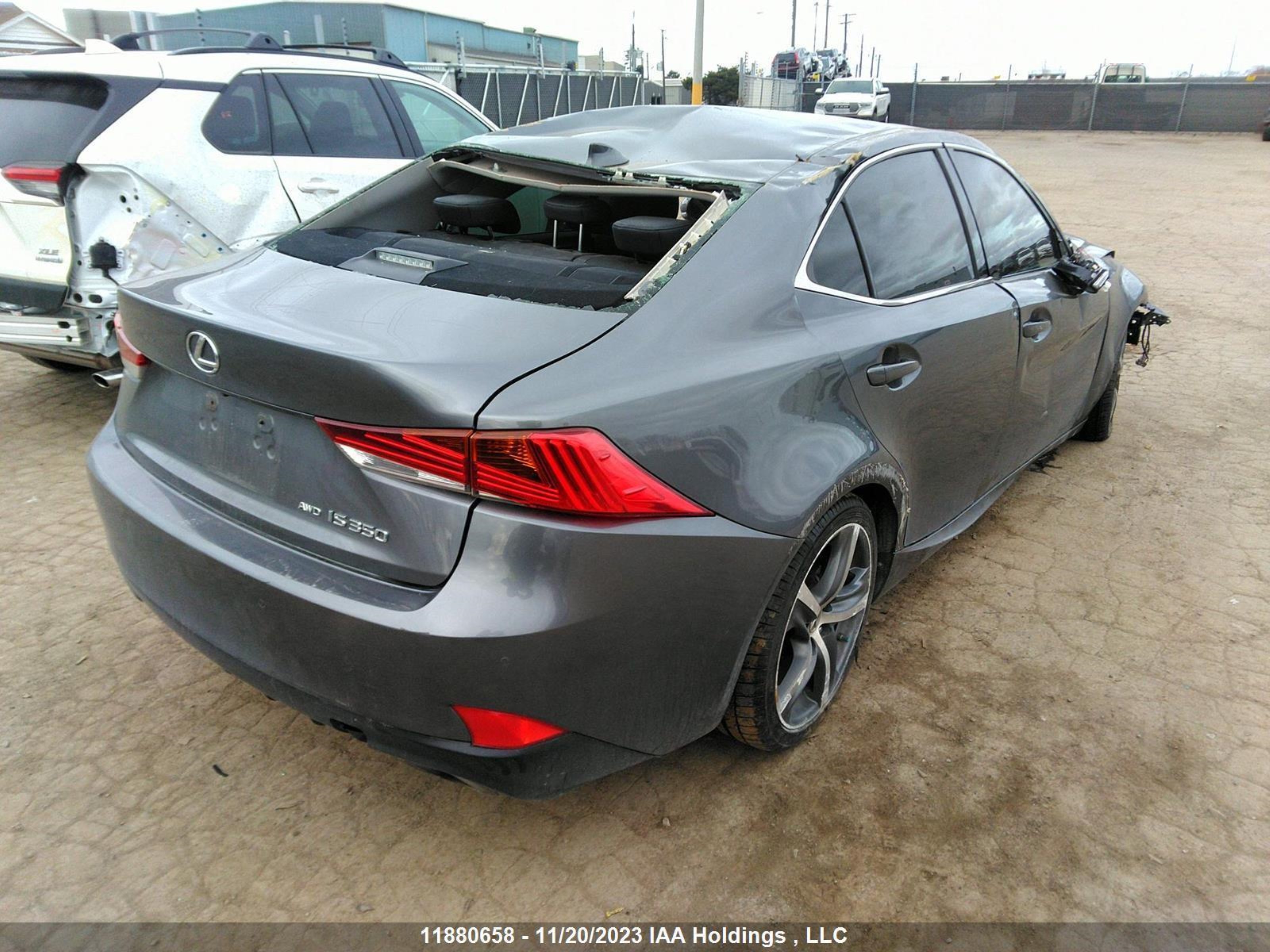 Photo 3 VIN: JTHCZ1D20J5015363 - LEXUS IS 