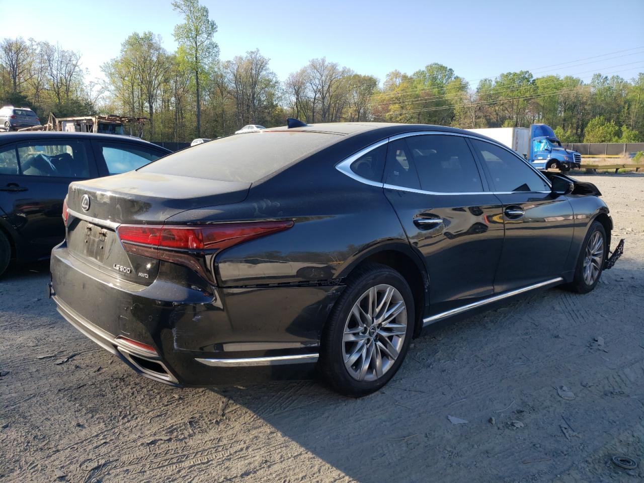 Photo 2 VIN: JTHD51GF9N5010215 - LEXUS LS 