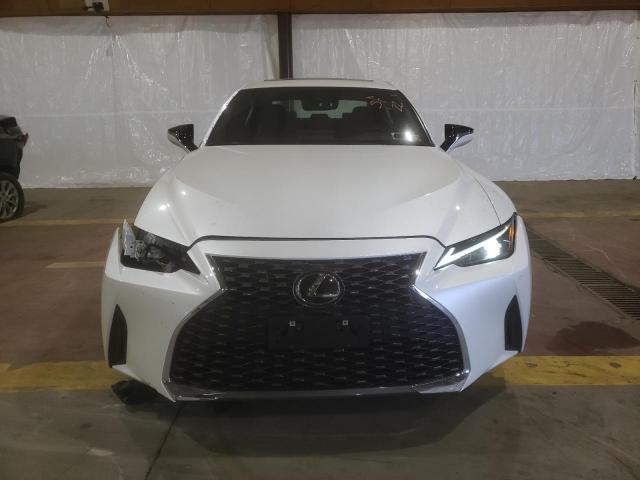 Photo 4 VIN: JTHD81F2XN5048137 - LEXUS IS 