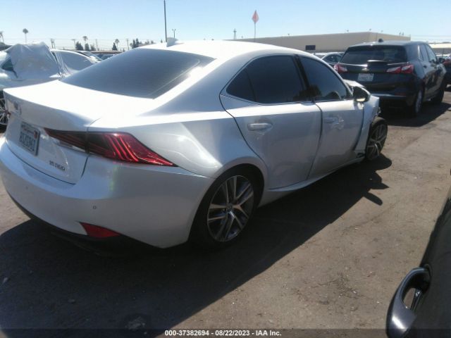 Photo 3 VIN: JTHDA1D2XL5107708 - LEXUS IS 300 