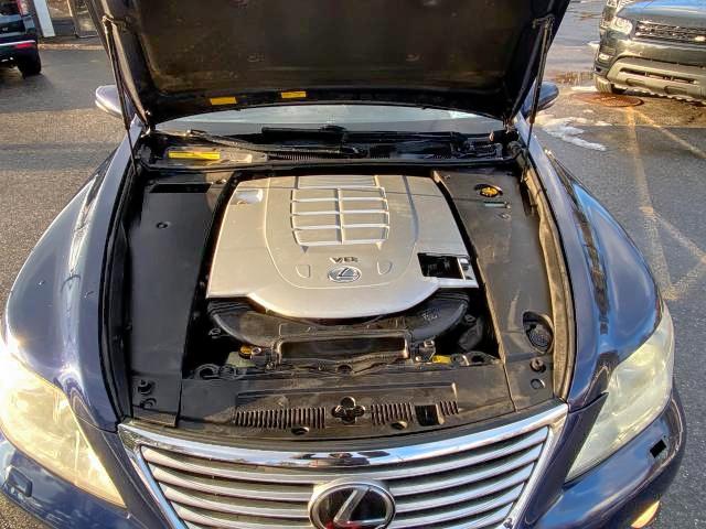 Photo 7 VIN: JTHDL1EF8C5004346 - LEXUS LS 460L 