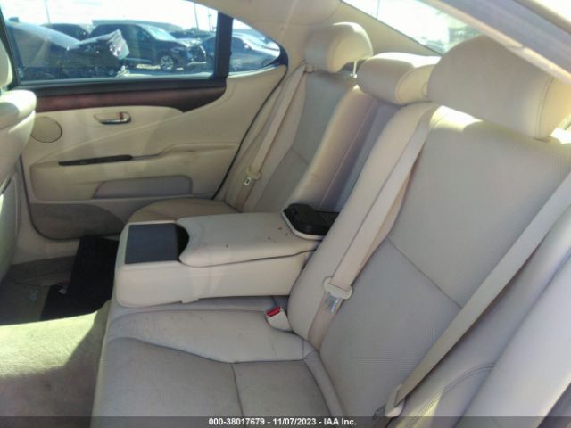 Photo 7 VIN: JTHDL5EF4C5004822 - LEXUS LS 460 