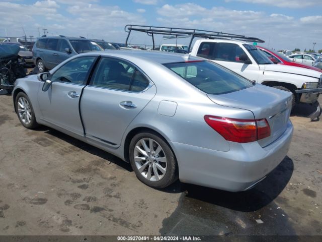 Photo 2 VIN: JTHDL5EF5B5107326 - LEXUS LS 