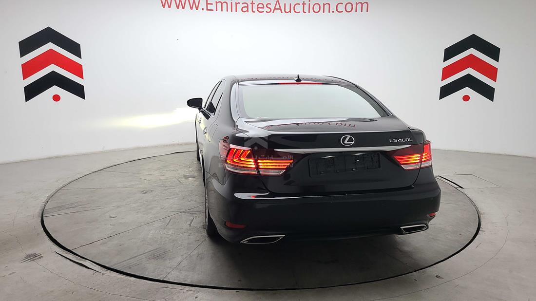 Photo 12 VIN: JTHDL5EF9D5005224 - LEXUS LS 