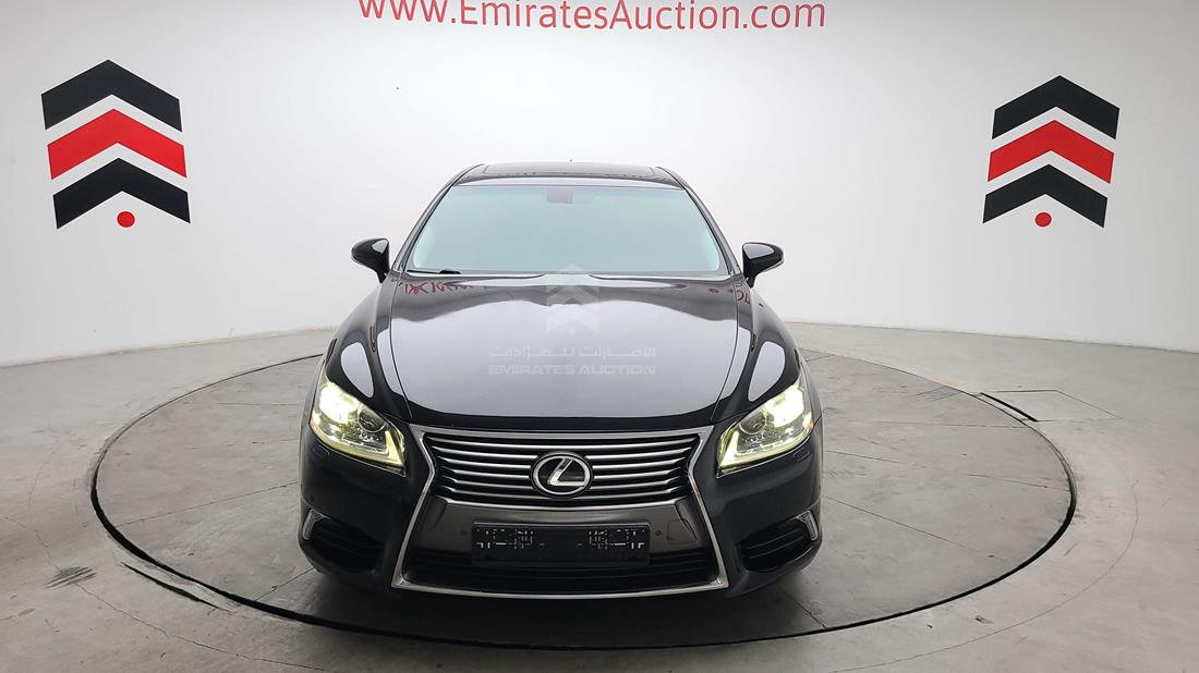 Photo 2 VIN: JTHDL5EF9D5005224 - LEXUS LS 