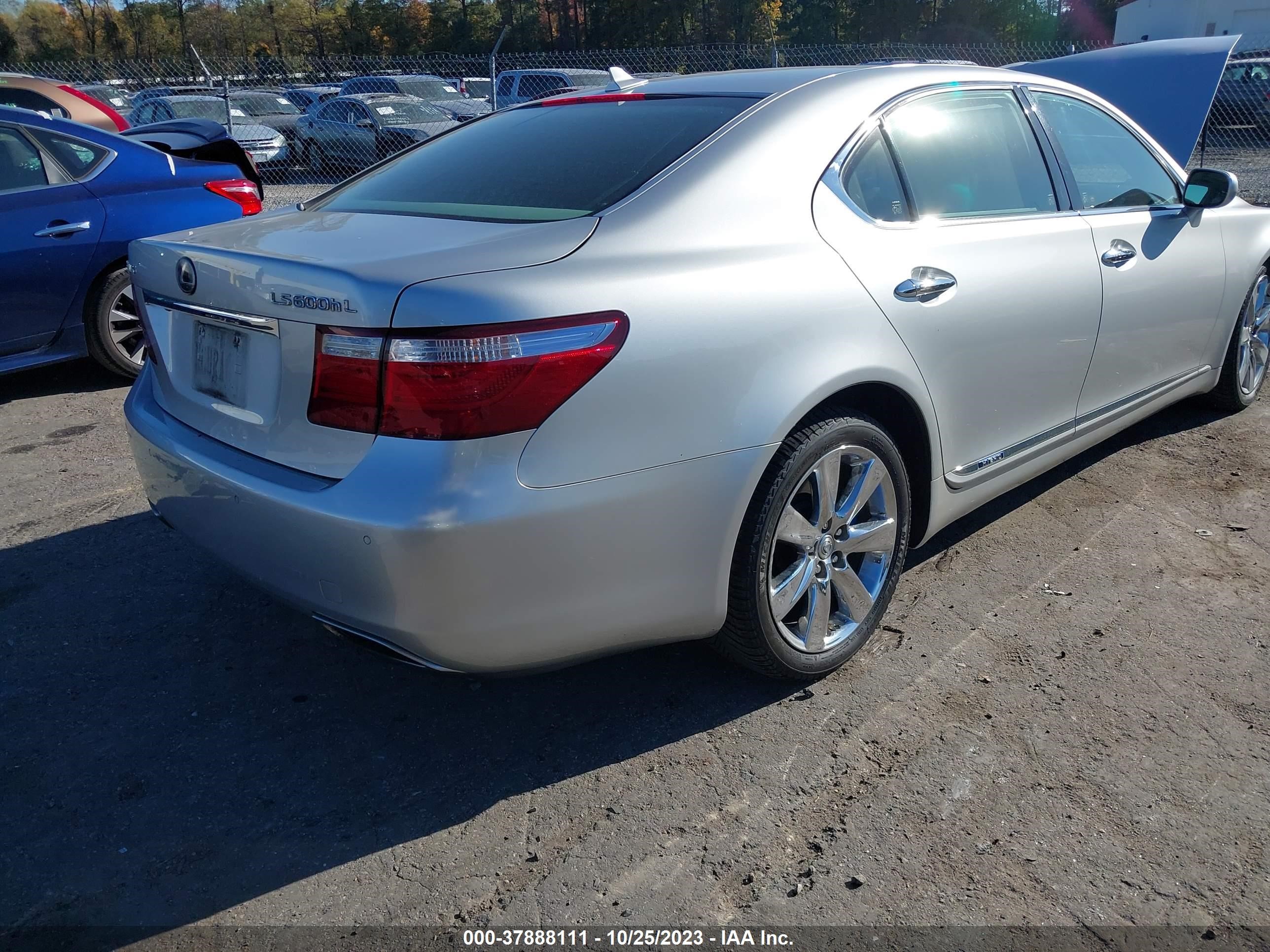 Photo 3 VIN: JTHDU46F485003666 - LEXUS LS 