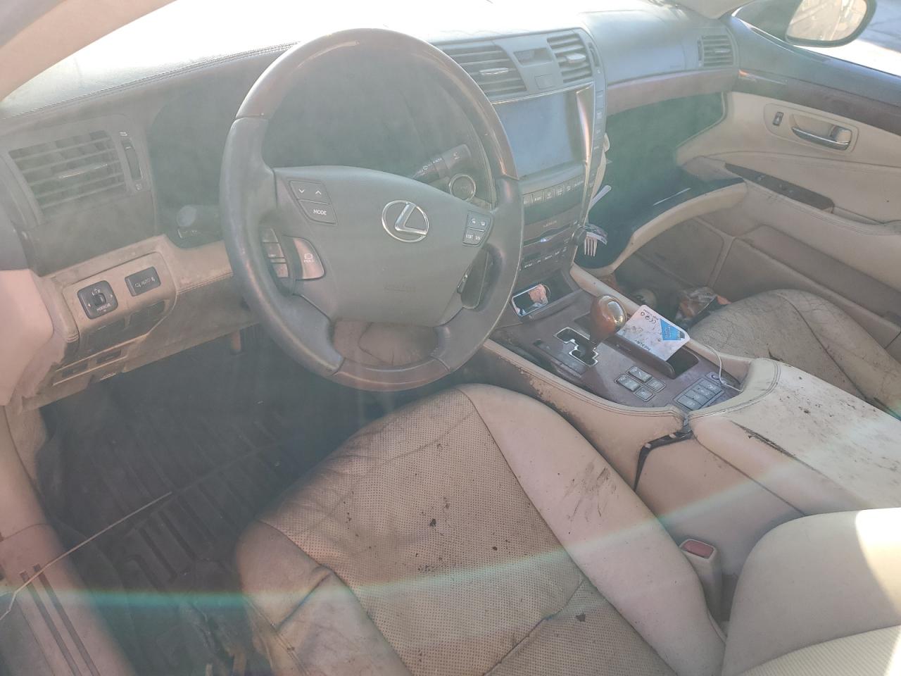 Photo 7 VIN: JTHDU46F485003702 - LEXUS LS 