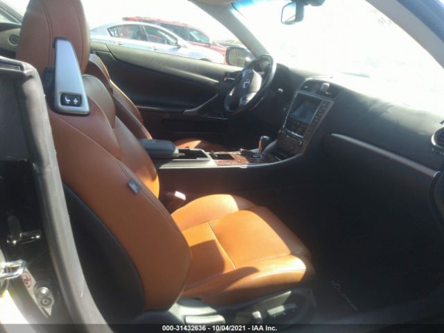 Photo 4 VIN: JTHFE2C27C2508090 - LEXUS IS 350C 