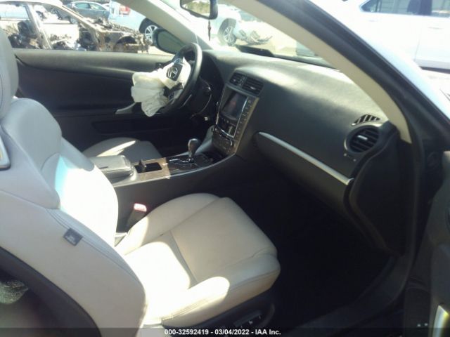 Photo 4 VIN: JTHFE2C2XB2506705 - LEXUS IS 350C 