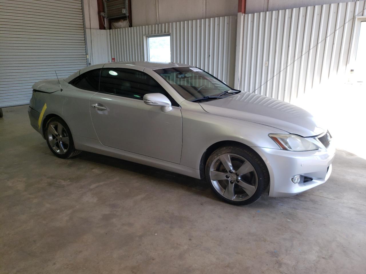 Photo 3 VIN: JTHFF2C22A2514342 - LEXUS IS 