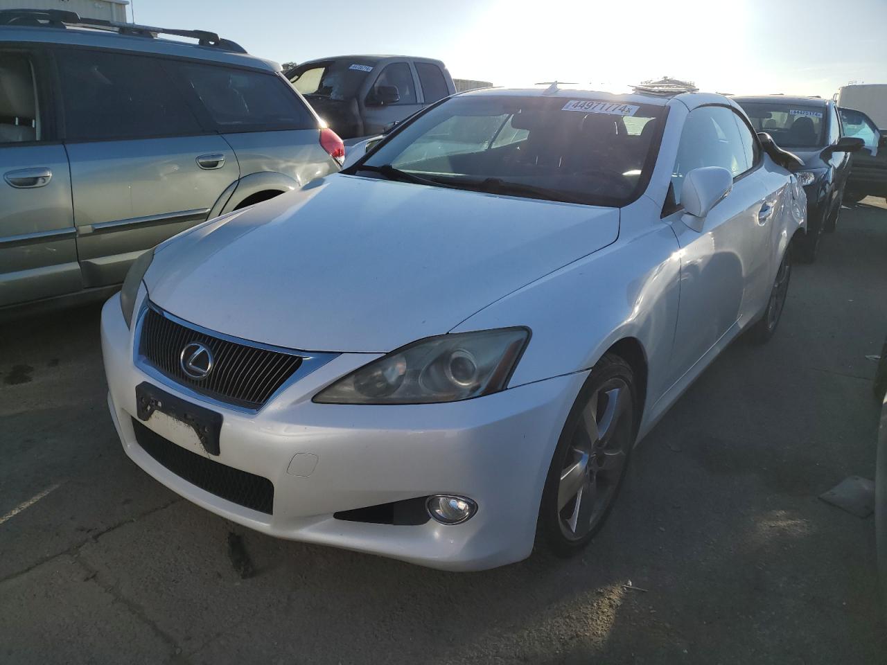 Photo 0 VIN: JTHFF2C23A2509876 - LEXUS IS 