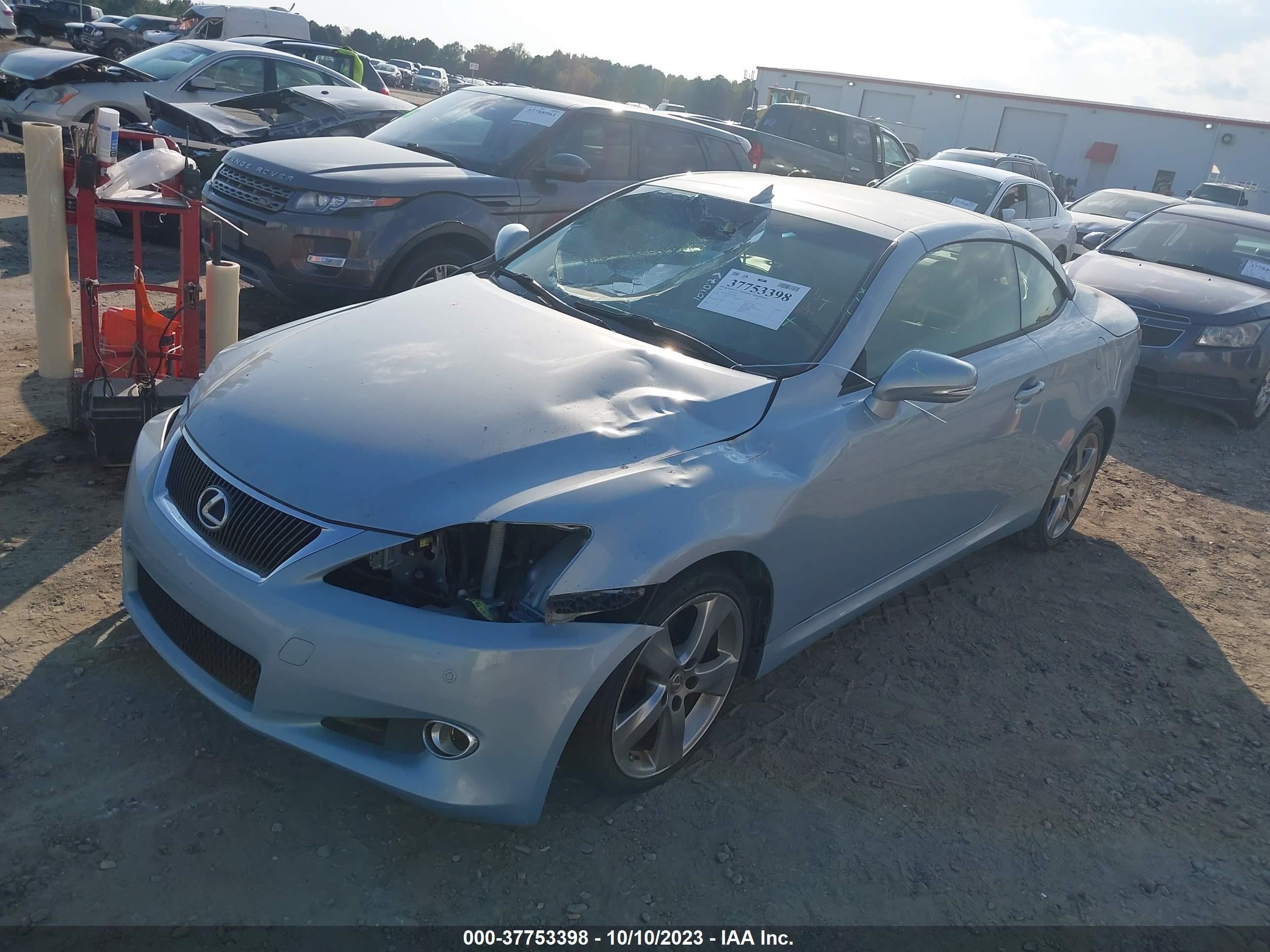 Photo 1 VIN: JTHFF2C28A2513194 - LEXUS IS 