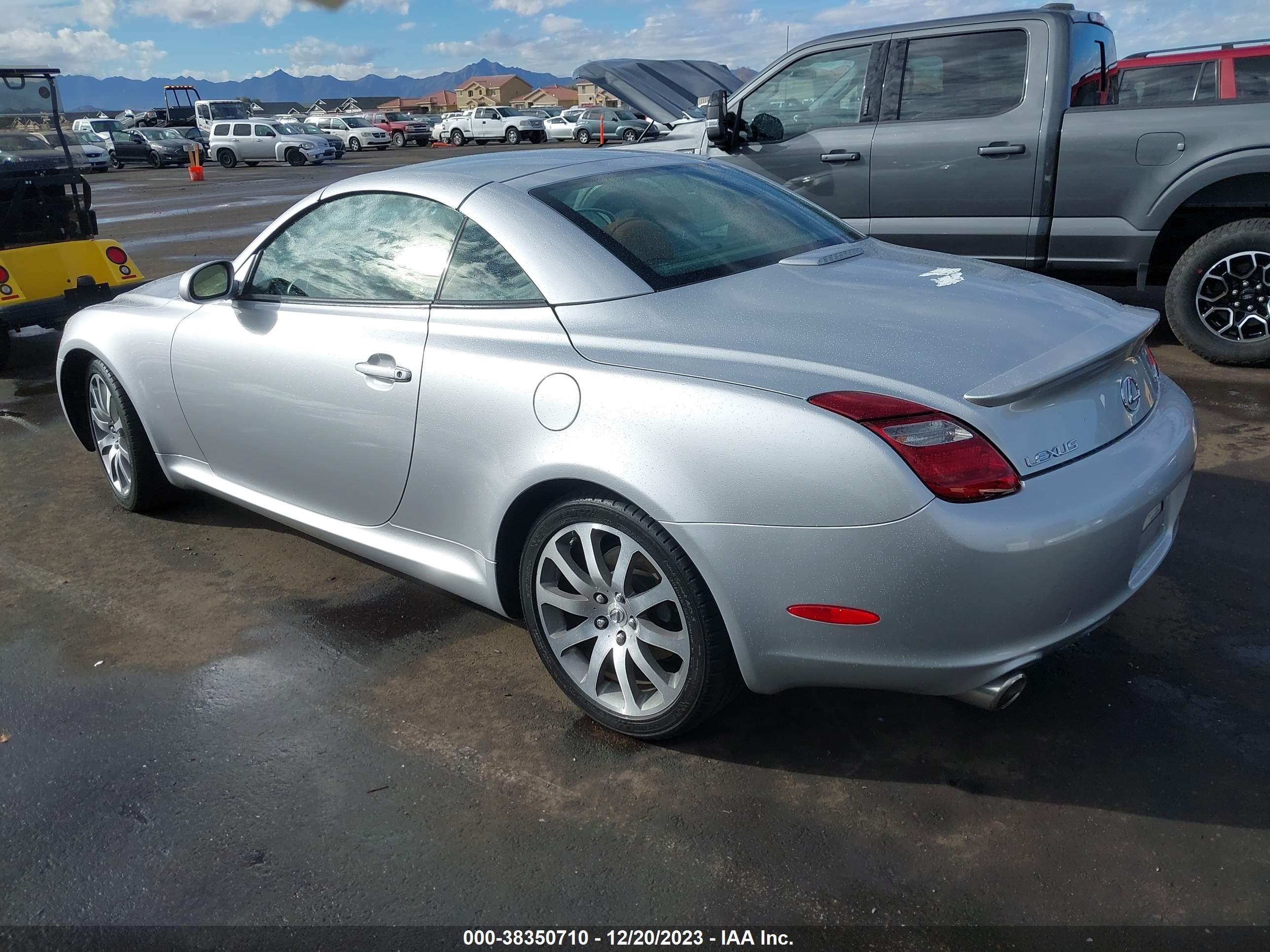 Photo 2 VIN: JTHFN45YX79015949 - LEXUS SC 