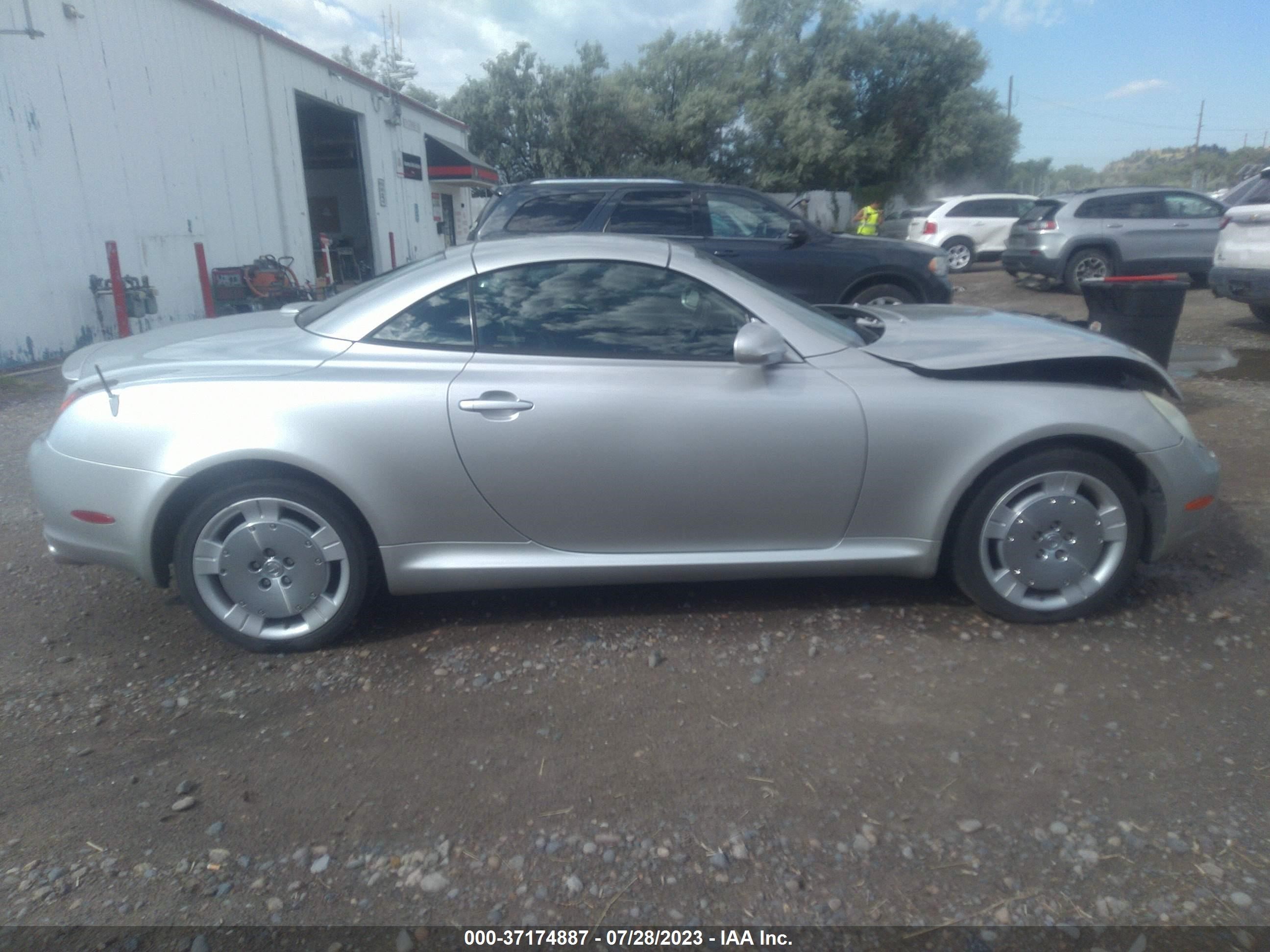 Photo 12 VIN: JTHFN48Y050068799 - LEXUS SC 