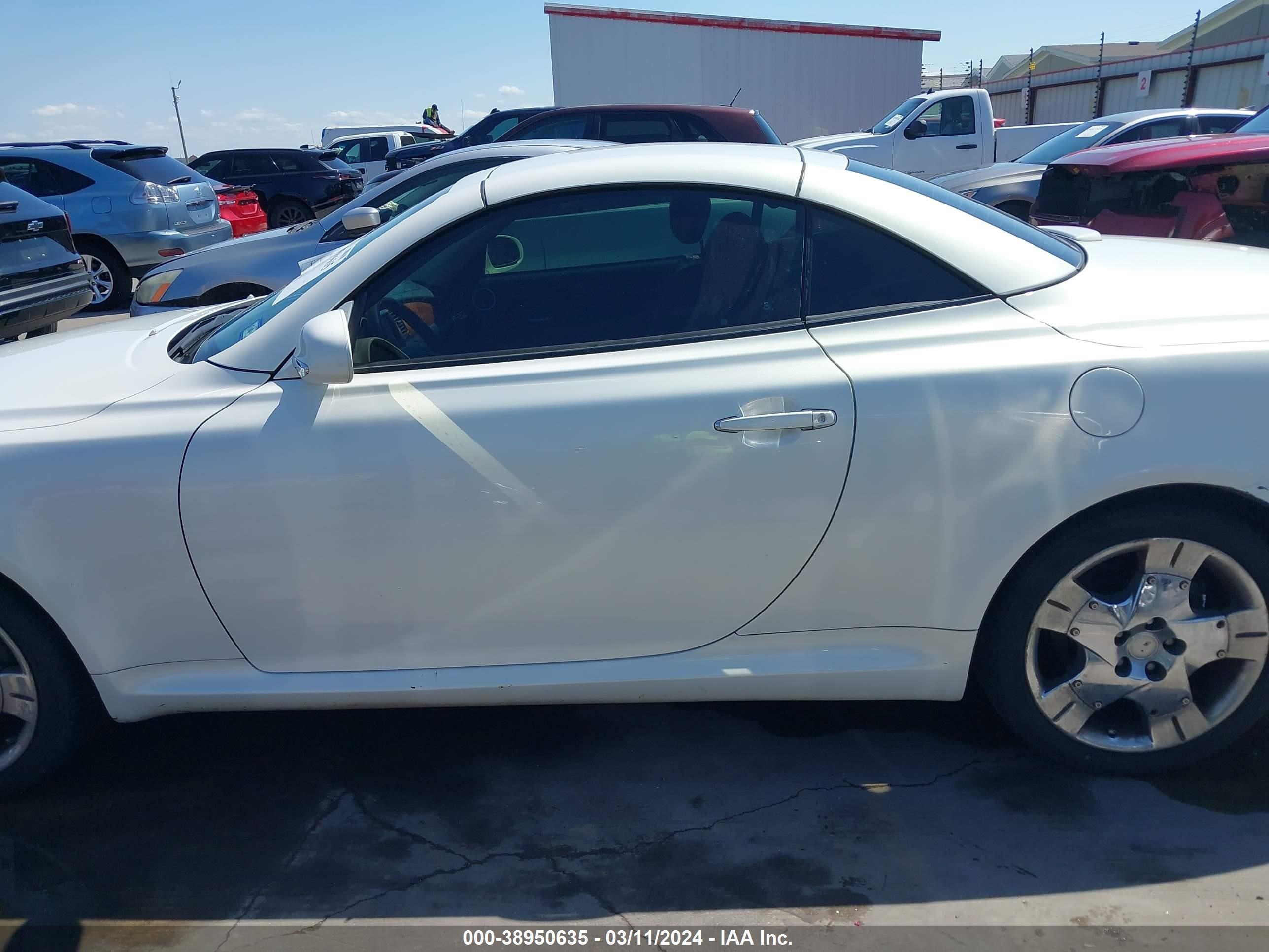 Photo 13 VIN: JTHFN48Y120027951 - LEXUS SC 