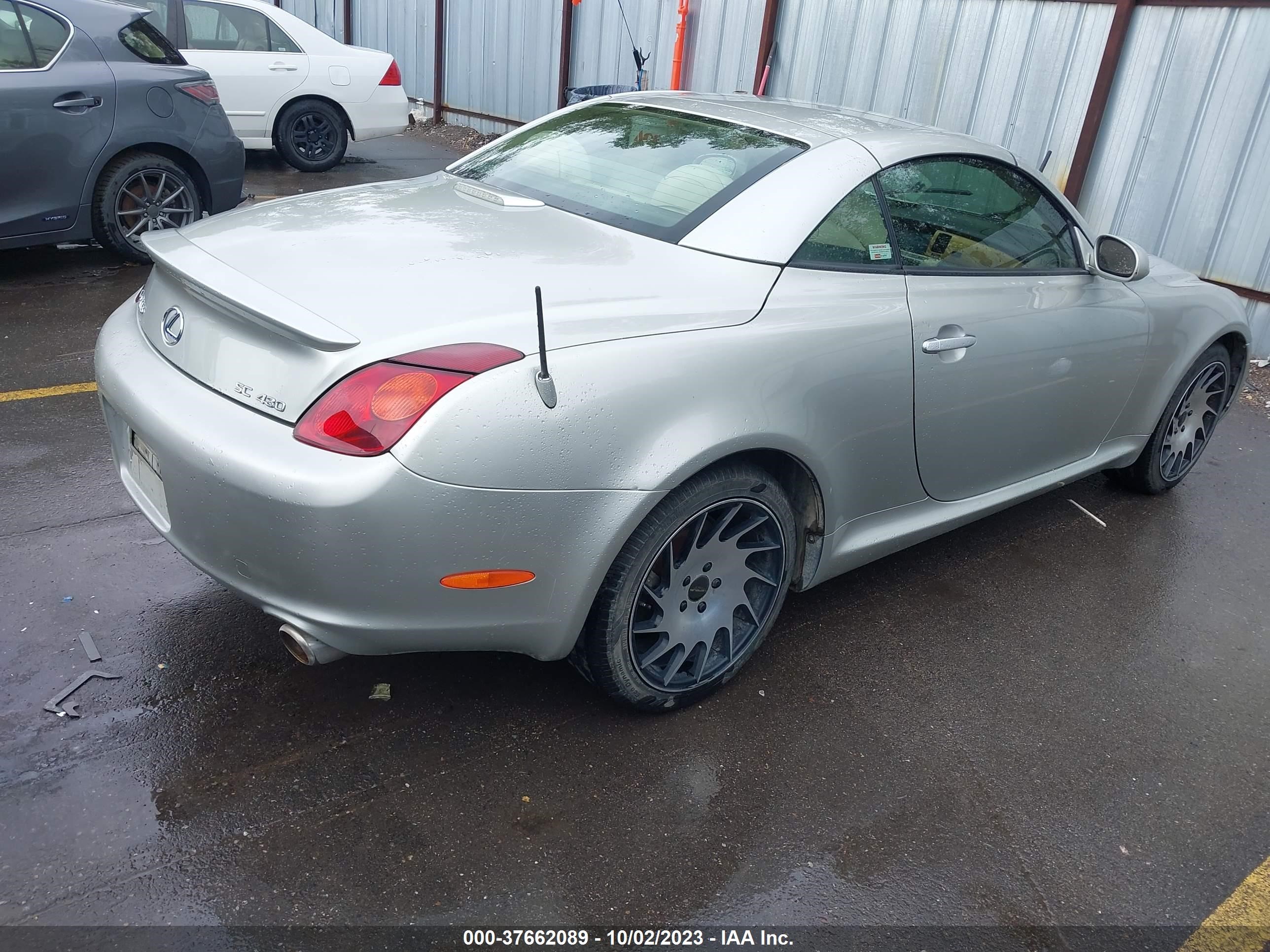 Photo 3 VIN: JTHFN48Y340052367 - LEXUS SC 