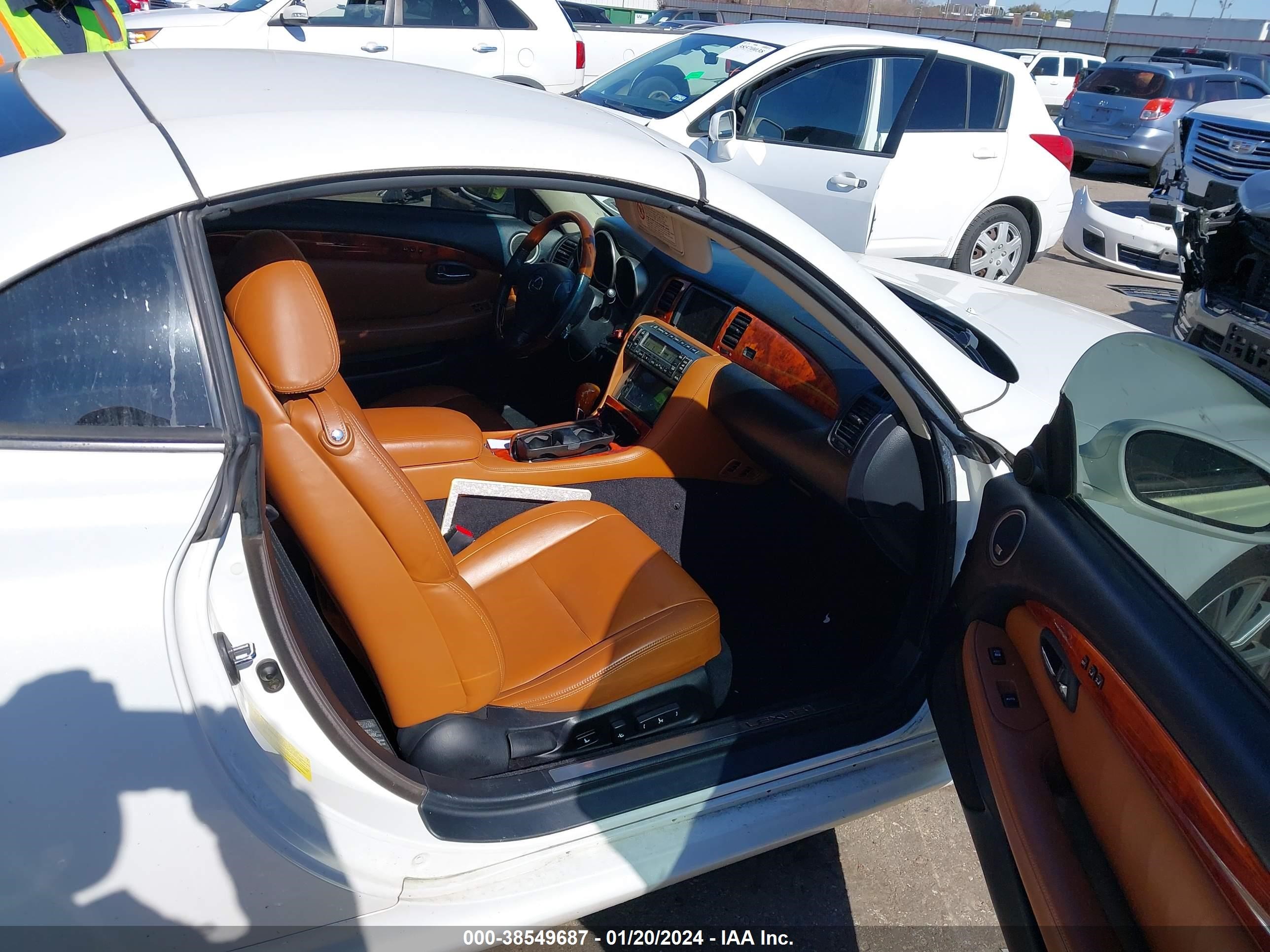 Photo 4 VIN: JTHFN48Y350069591 - LEXUS SC 