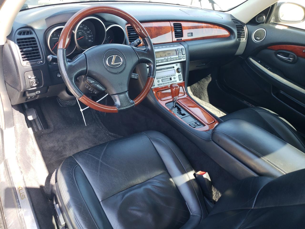 Photo 7 VIN: JTHFN48Y420035185 - LEXUS SC 