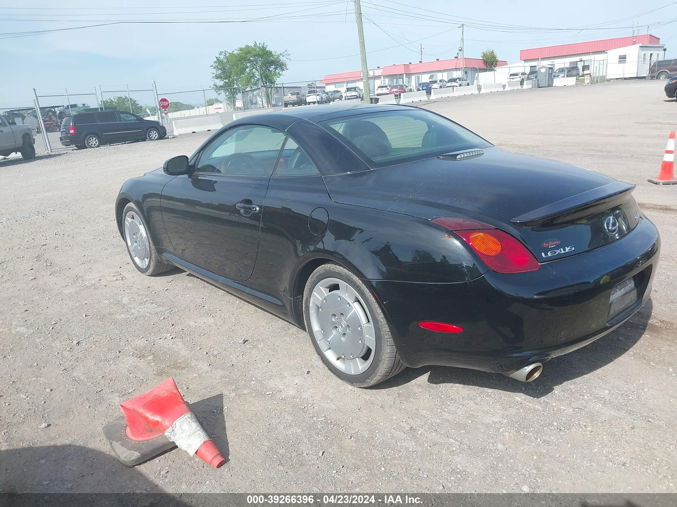 Photo 2 VIN: JTHFN48Y520016029 - LEXUS SC 