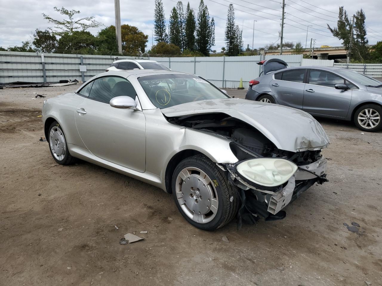 Photo 3 VIN: JTHFN48Y630040213 - LEXUS SC 