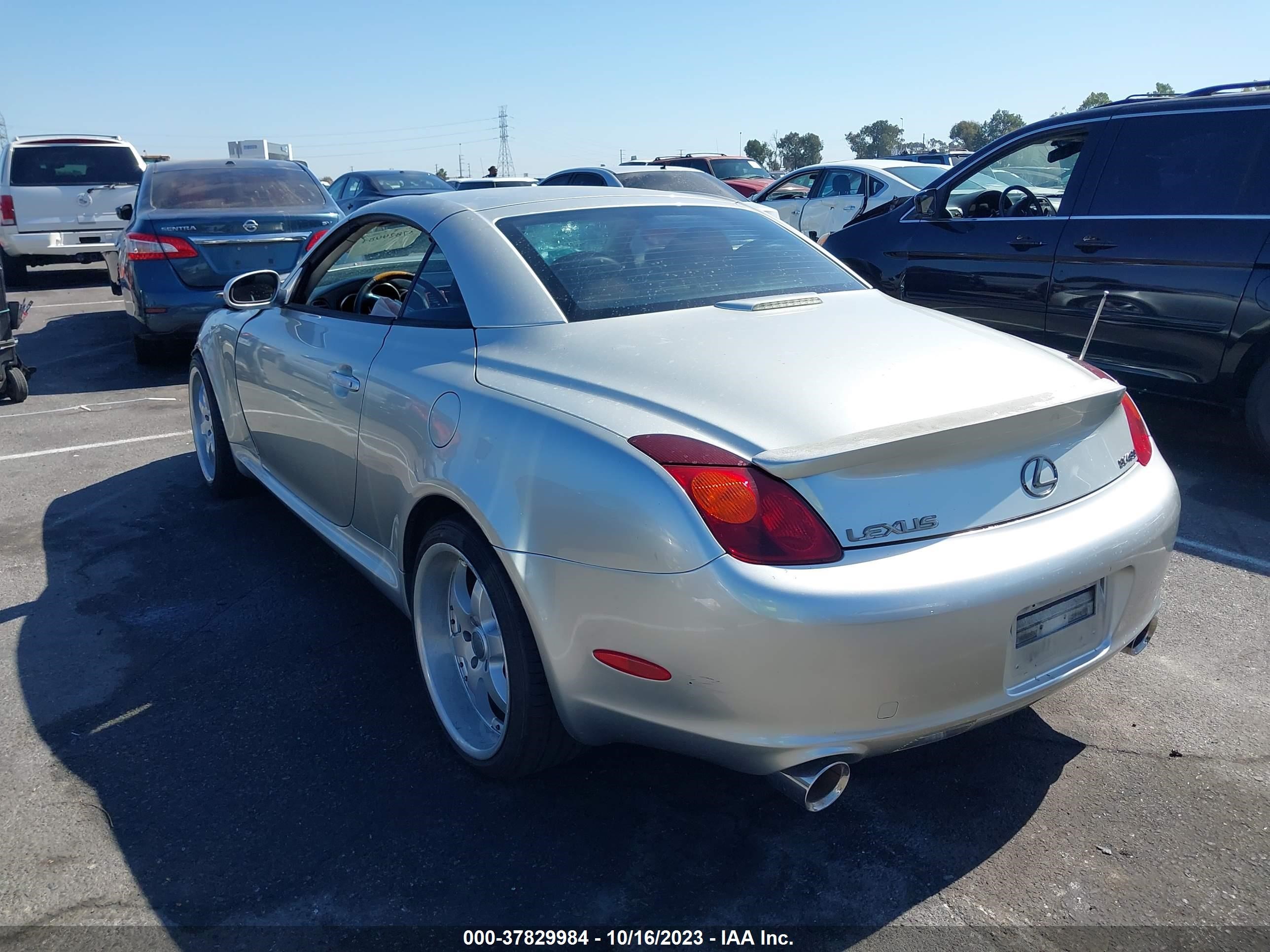 Photo 2 VIN: JTHFN48Y920011206 - LEXUS SC 