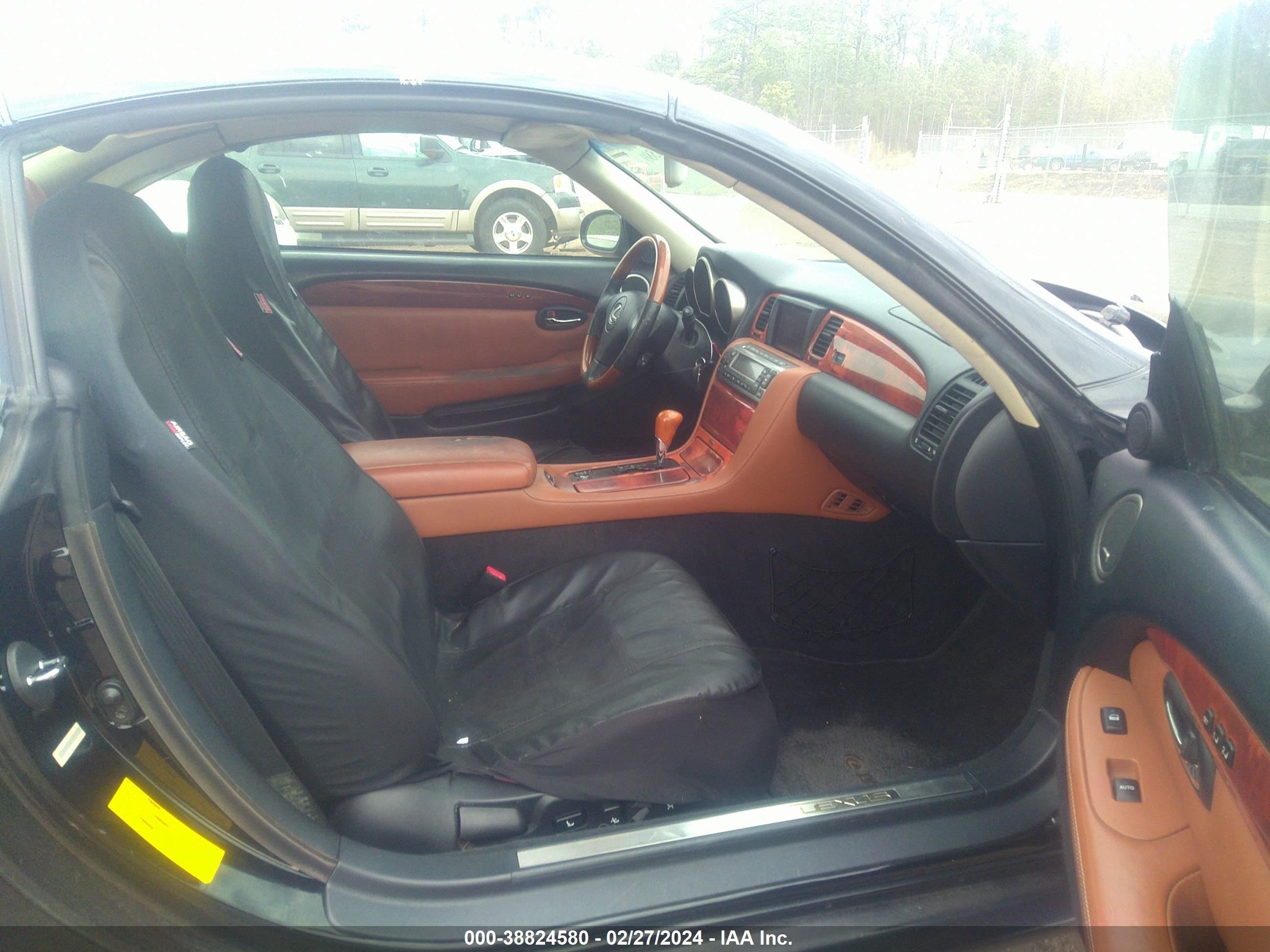 Photo 4 VIN: JTHFN48Y920023209 - LEXUS SC 