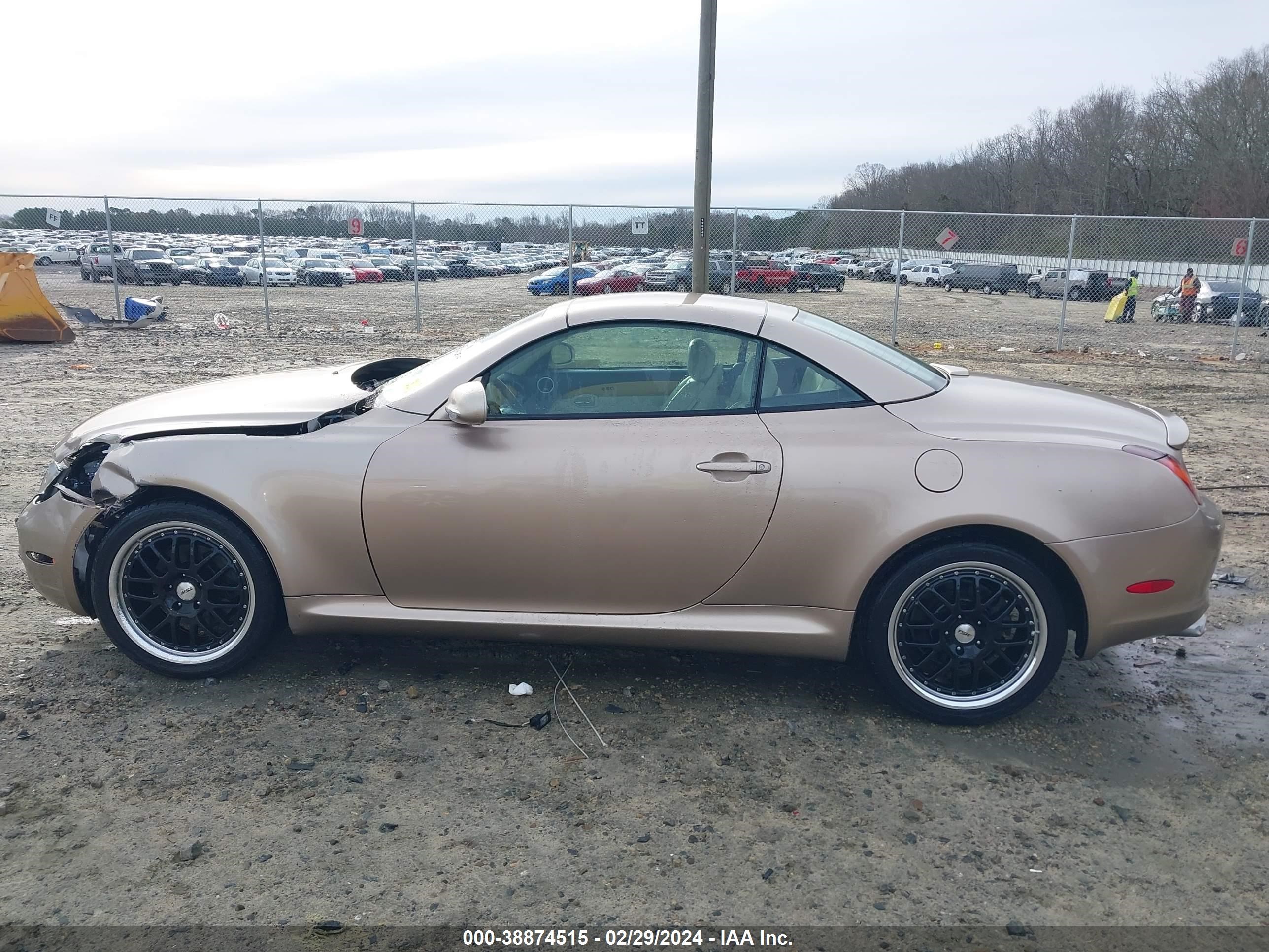 Photo 13 VIN: JTHFN48Y920034517 - LEXUS SC 