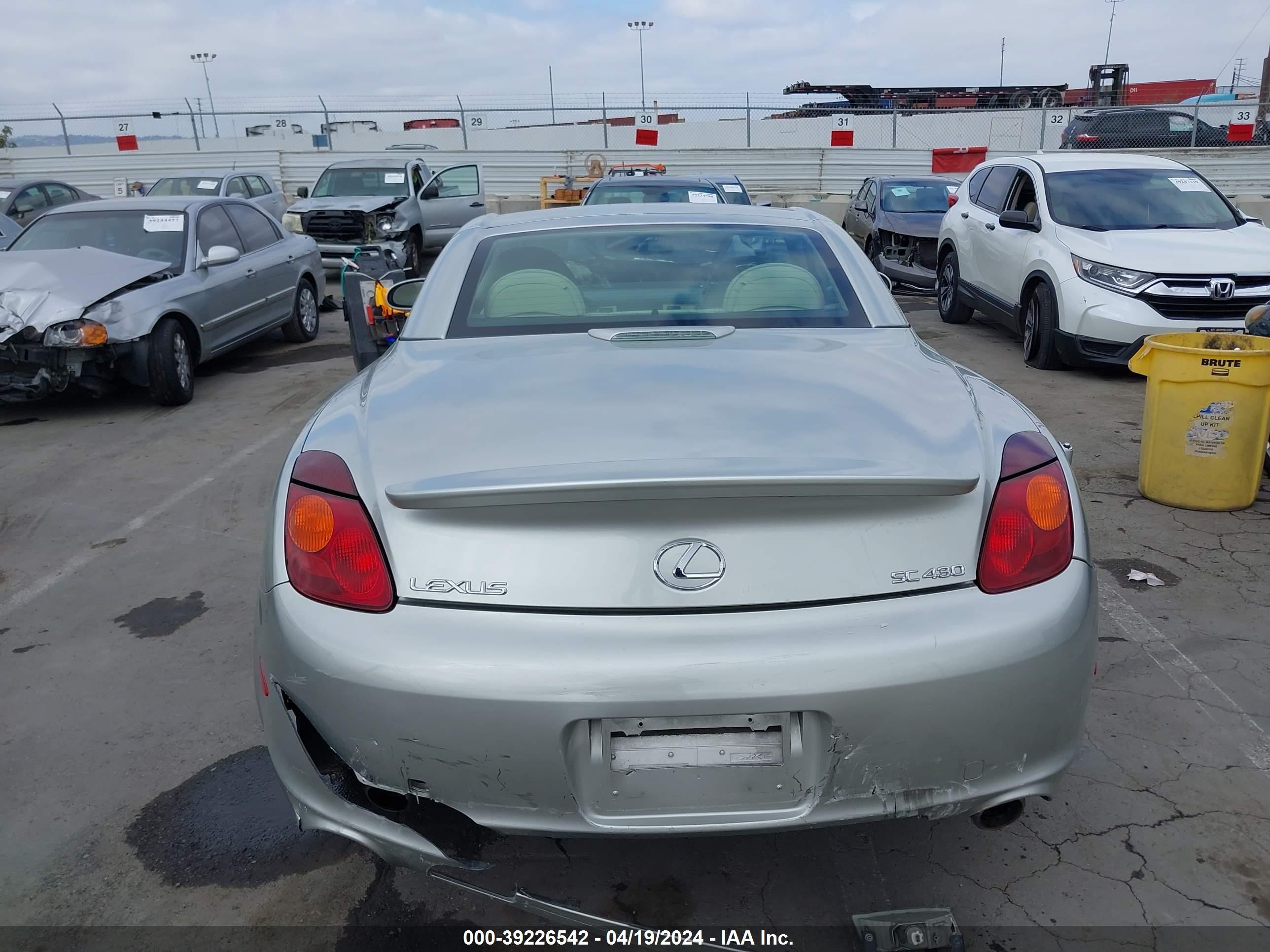 Photo 16 VIN: JTHFN48Y940051093 - LEXUS SC 