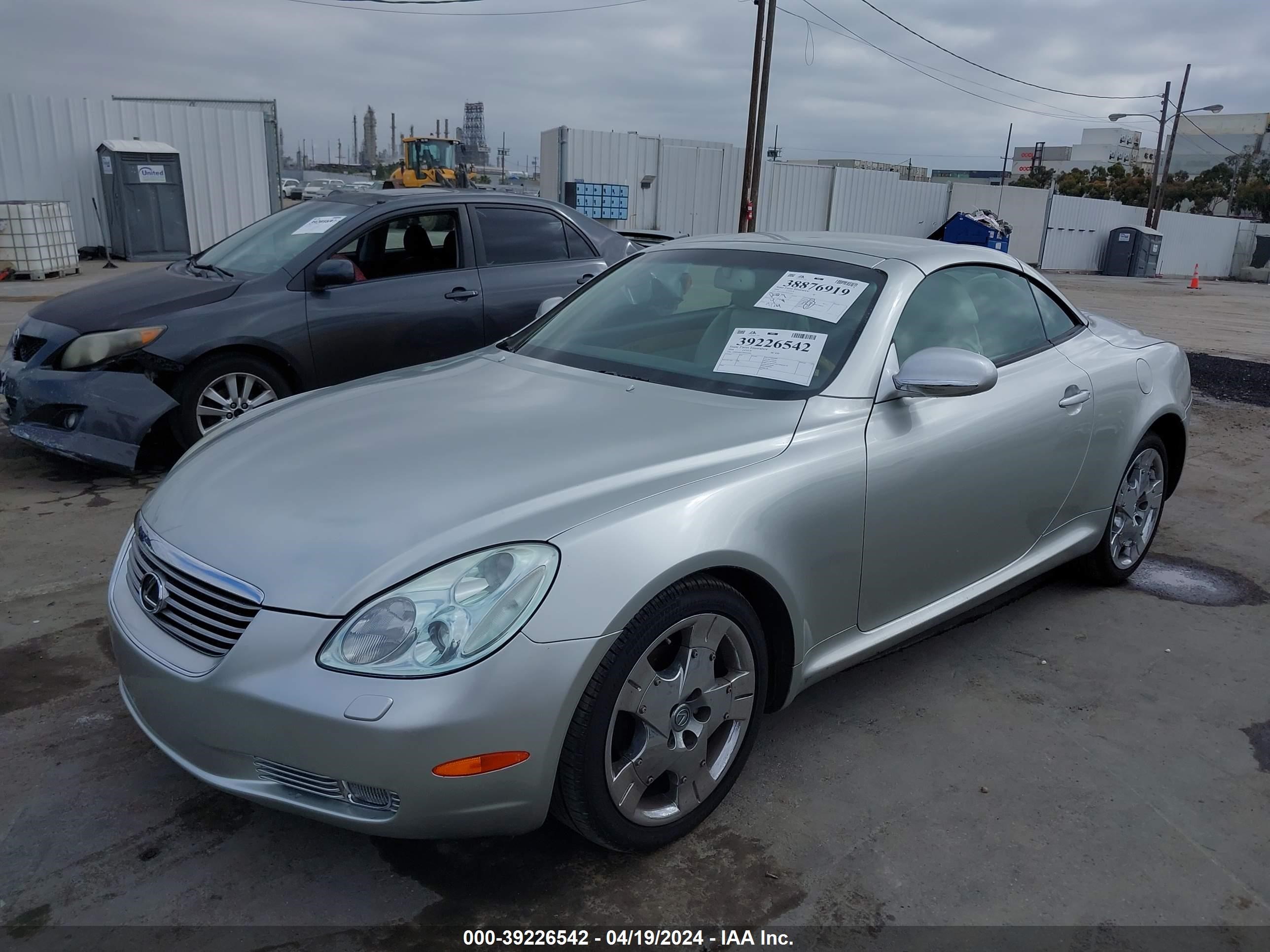 Photo 2 VIN: JTHFN48Y940051093 - LEXUS SC 