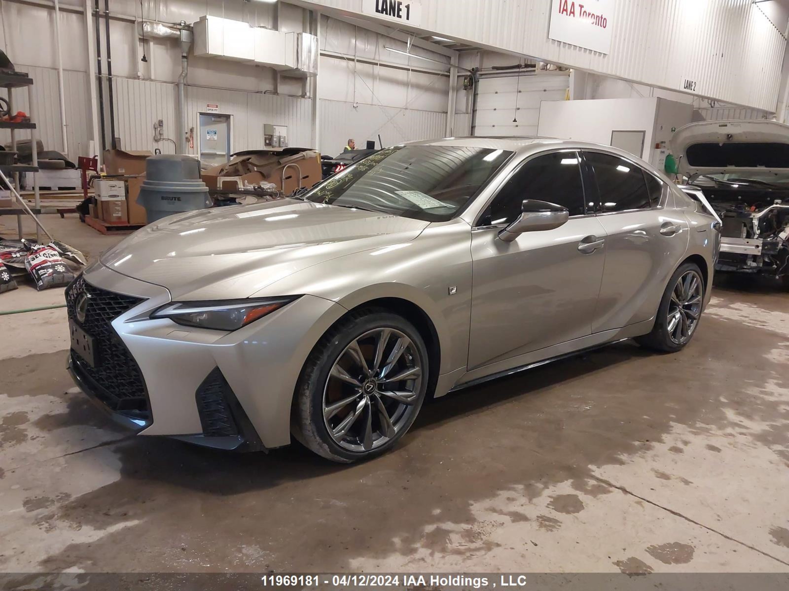 Photo 1 VIN: JTHG81F24N5049376 - LEXUS IS 