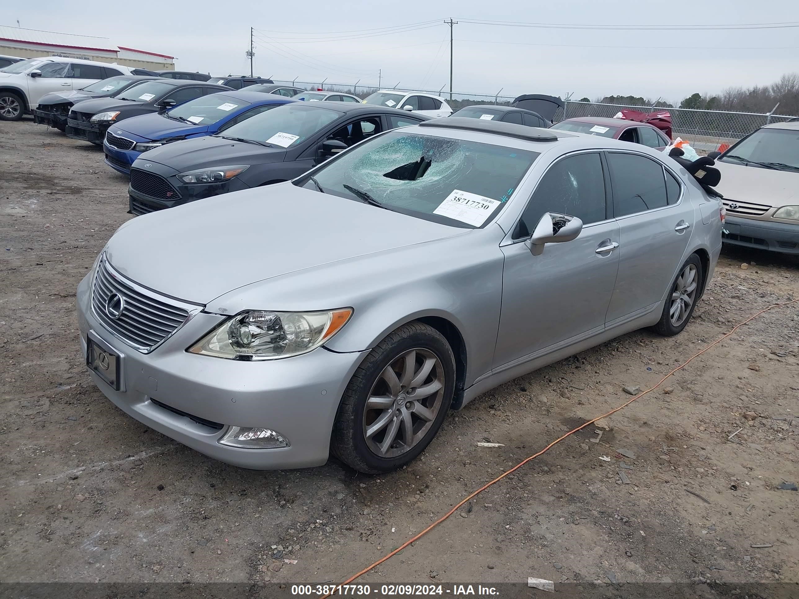 Photo 1 VIN: JTHGL46F085024241 - LEXUS LS 