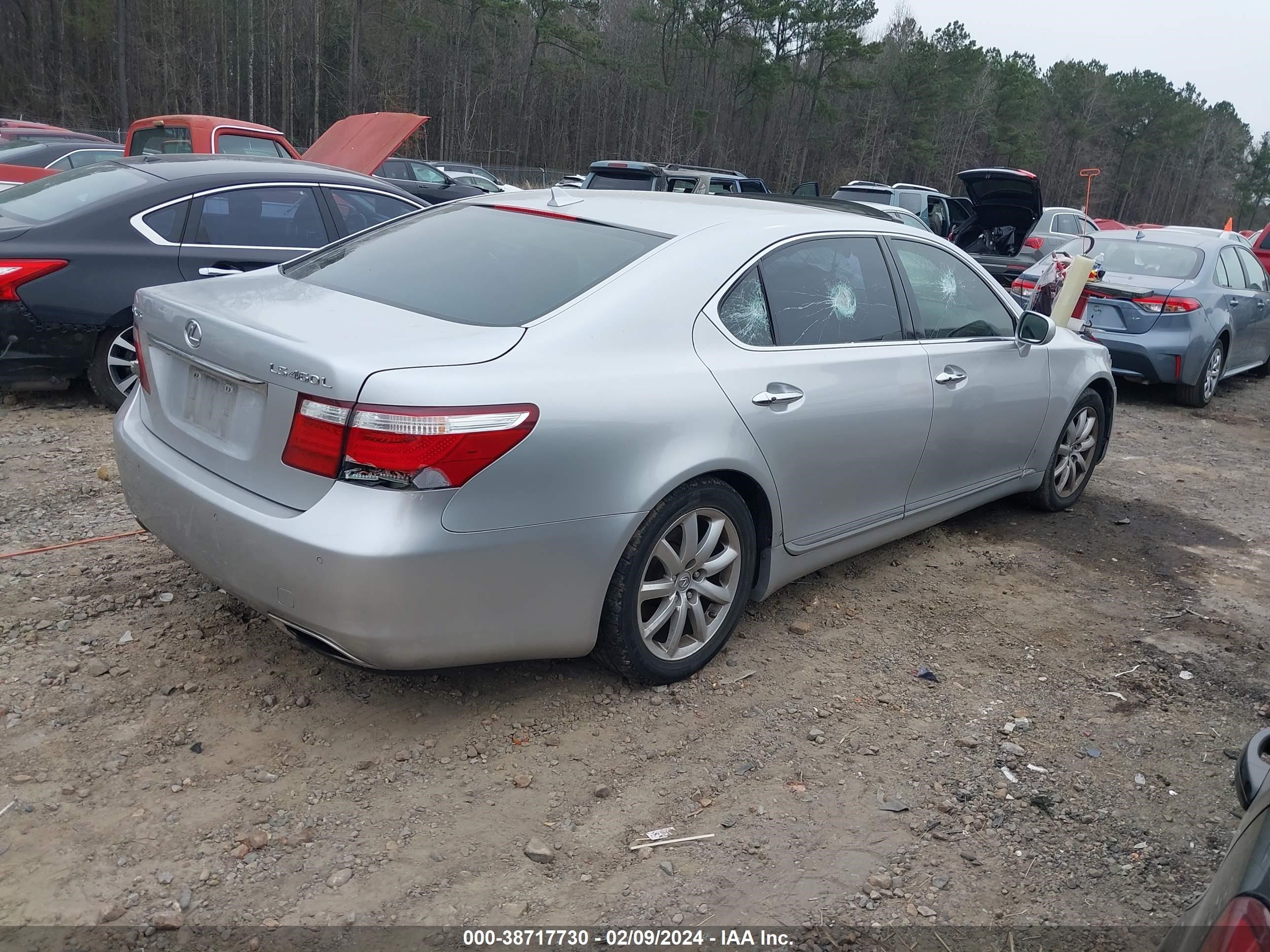 Photo 3 VIN: JTHGL46F085024241 - LEXUS LS 