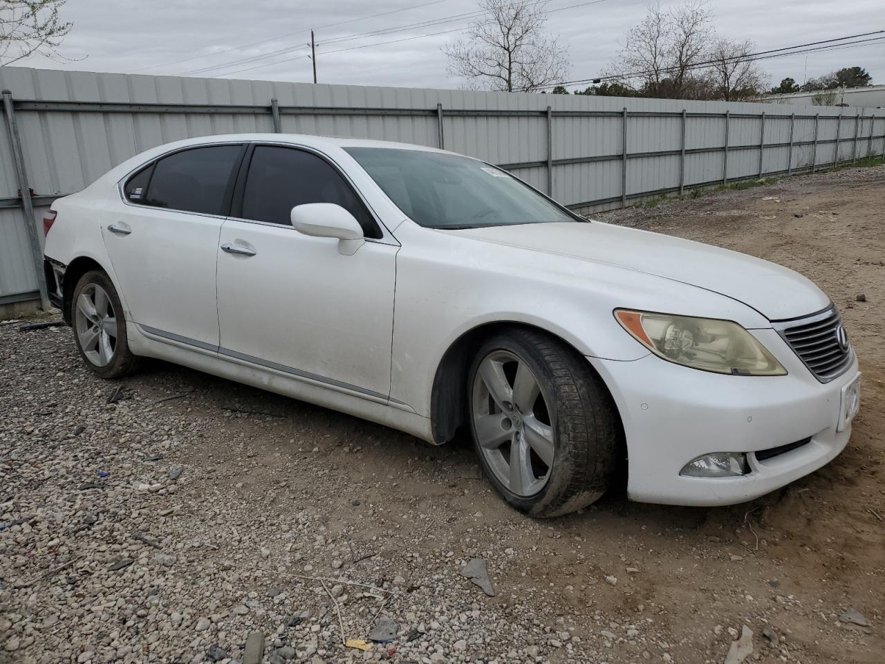 Photo 3 VIN: JTHGL46F085027642 - LEXUS LS 