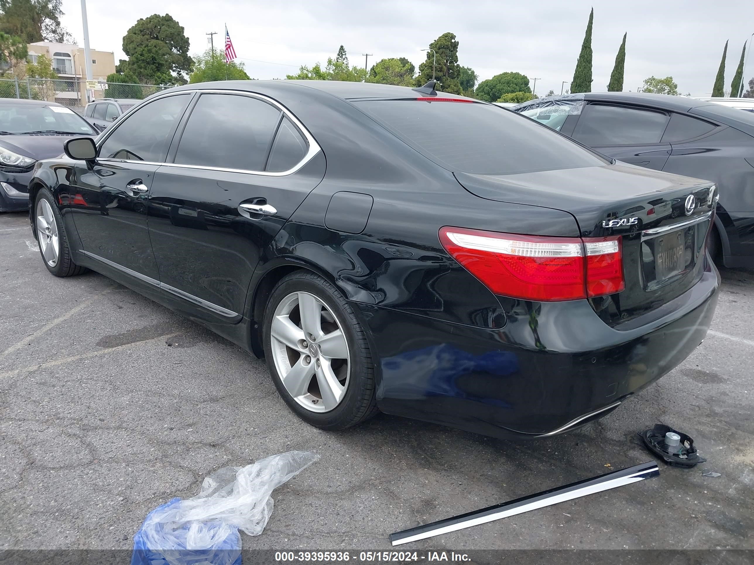 Photo 2 VIN: JTHGL46F775005250 - LEXUS LS 