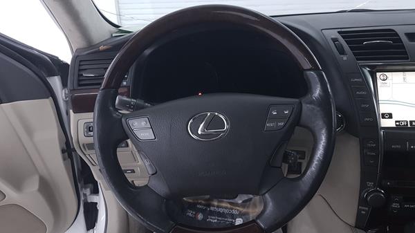 Photo 13 VIN: JTHGL46F875002860 - LEXUS LS 460 L 