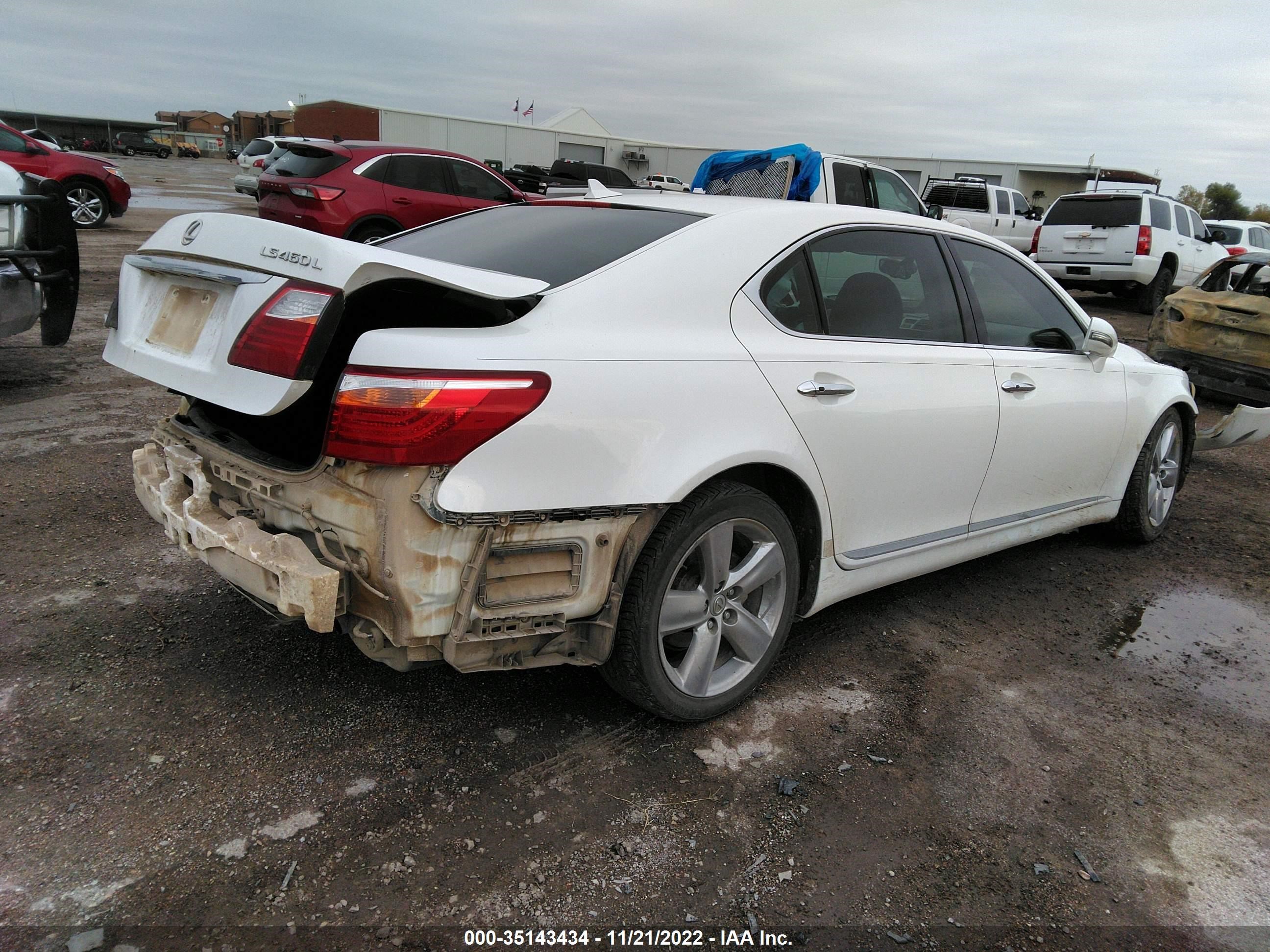 Photo 3 VIN: JTHGL5EF2C5046404 - LEXUS LS 