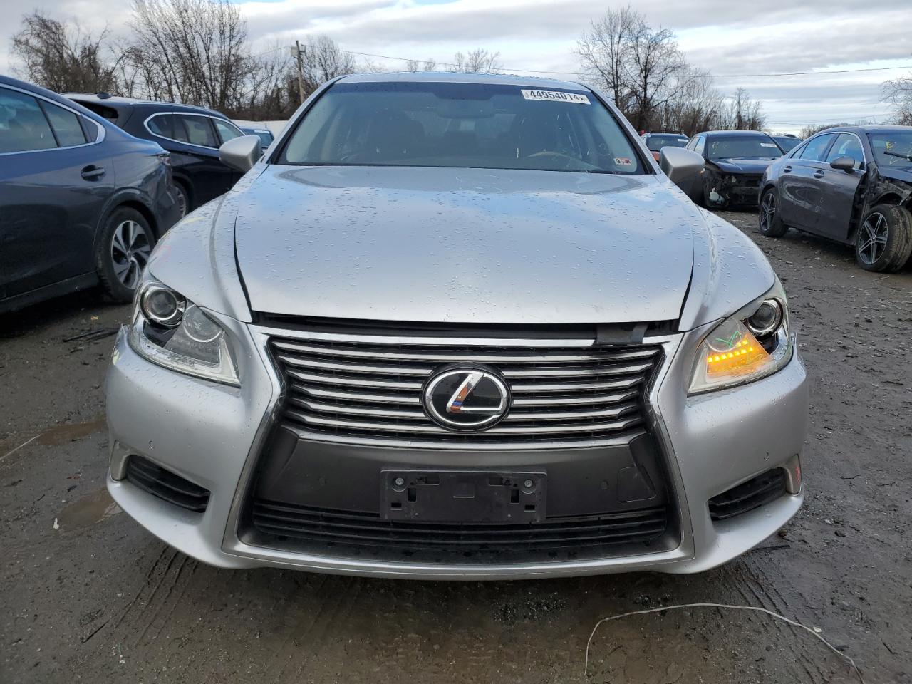 Photo 4 VIN: JTHGL5EF6F5054963 - LEXUS LS 