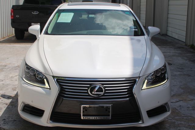 Photo 1 VIN: JTHGL5EFXE5052521 - LEXUS LS 460 