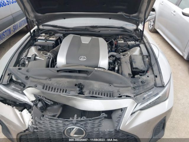 Photo 9 VIN: JTHGZ1B23N5057892 - LEXUS IS 350 