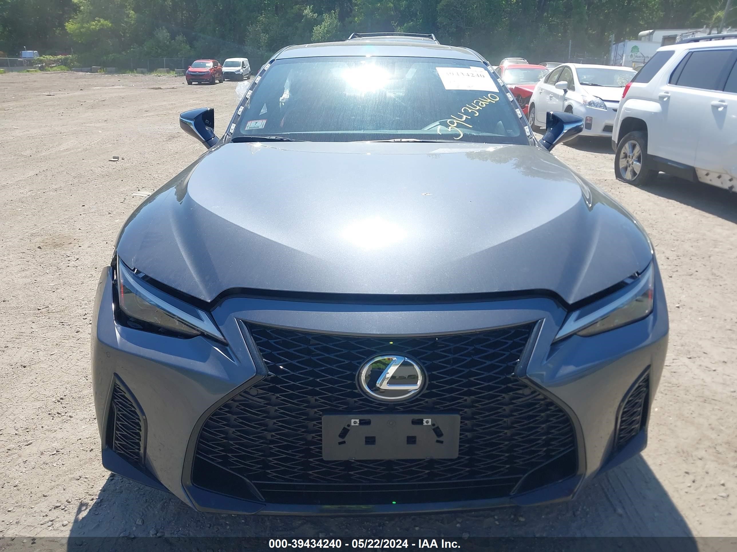 Photo 11 VIN: JTHGZ1E29N5025671 - LEXUS IS 