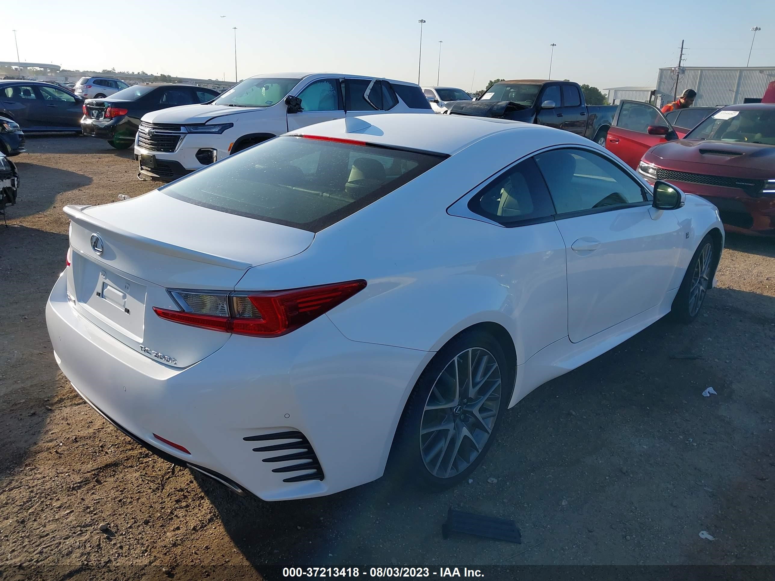 Photo 3 VIN: JTHHA5BC3H5005131 - LEXUS RC 