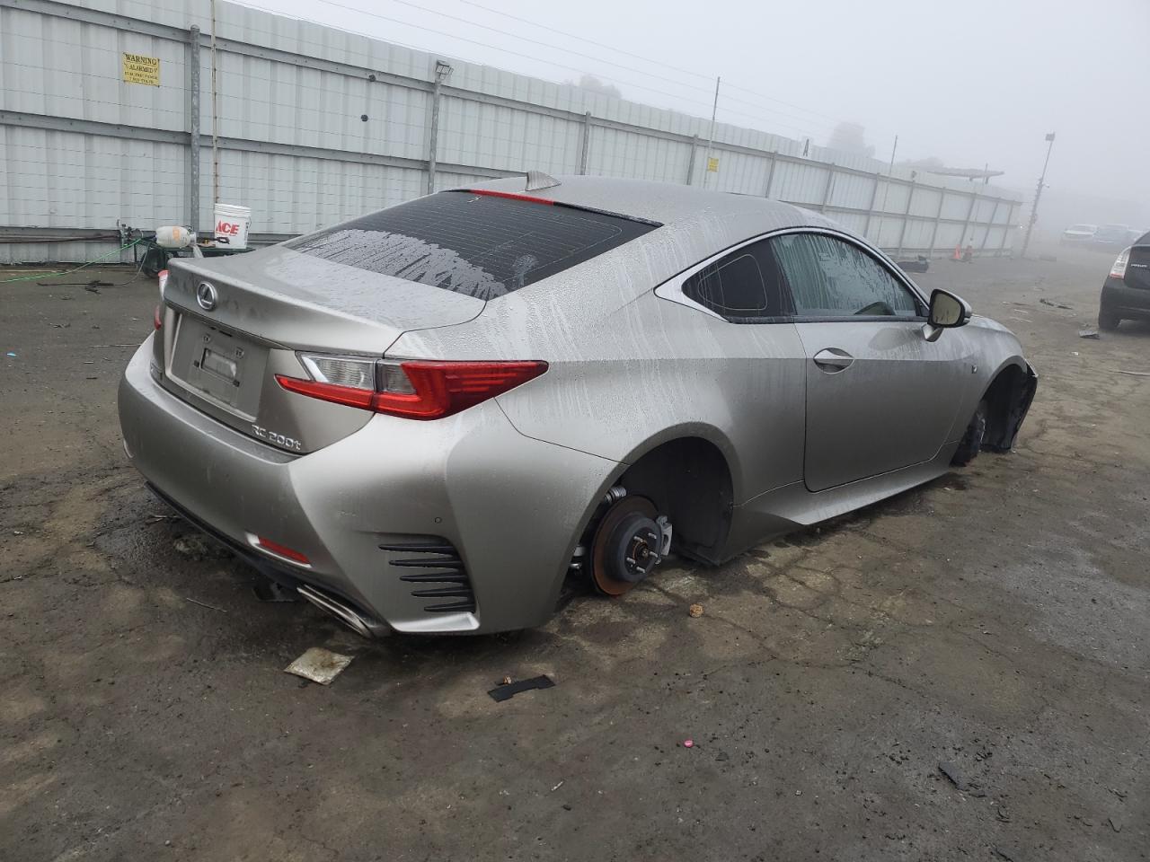 Photo 2 VIN: JTHHA5BC8G5003924 - LEXUS RC 