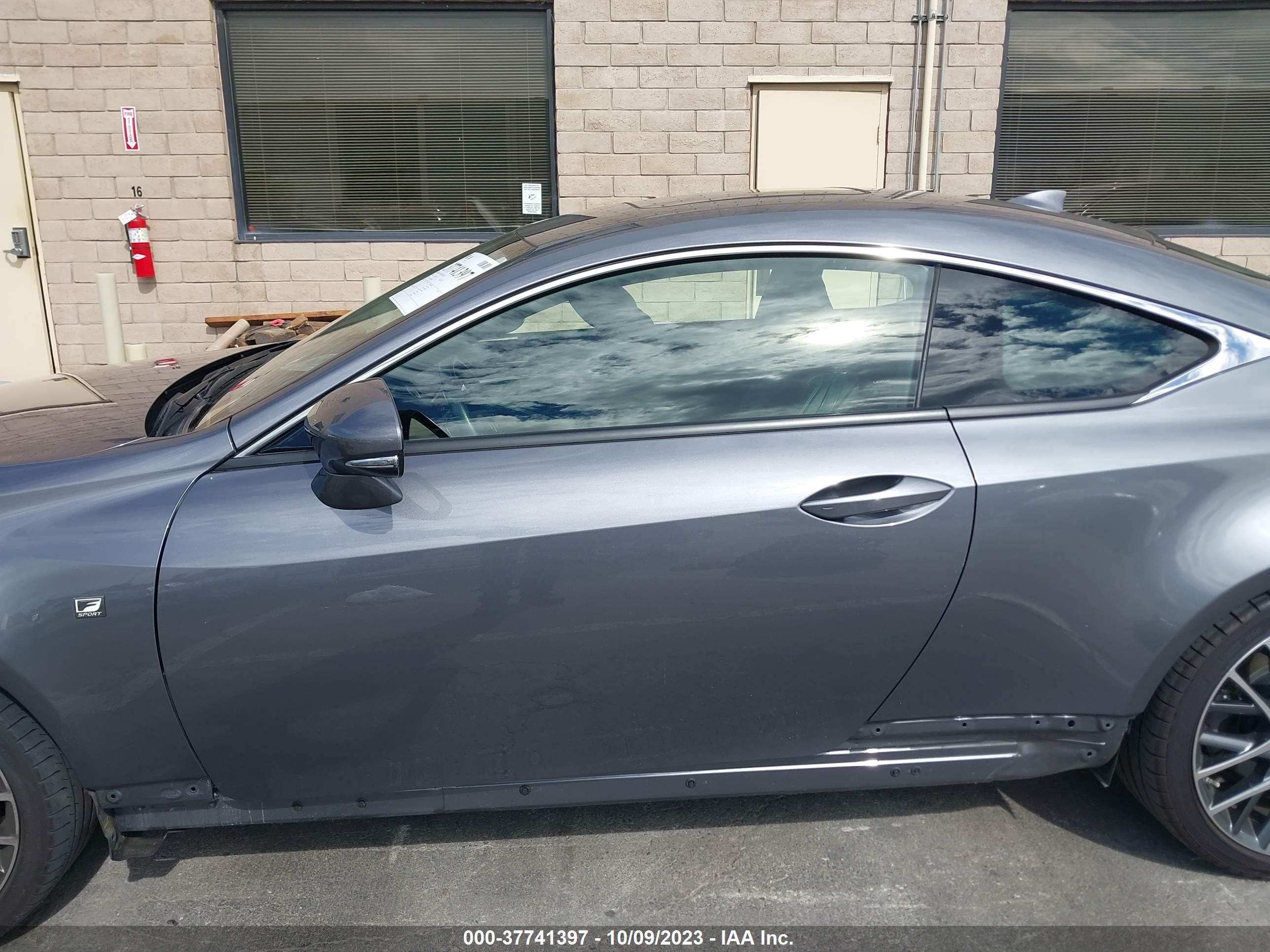 Photo 14 VIN: JTHHA5BCXG5001883 - LEXUS RC 