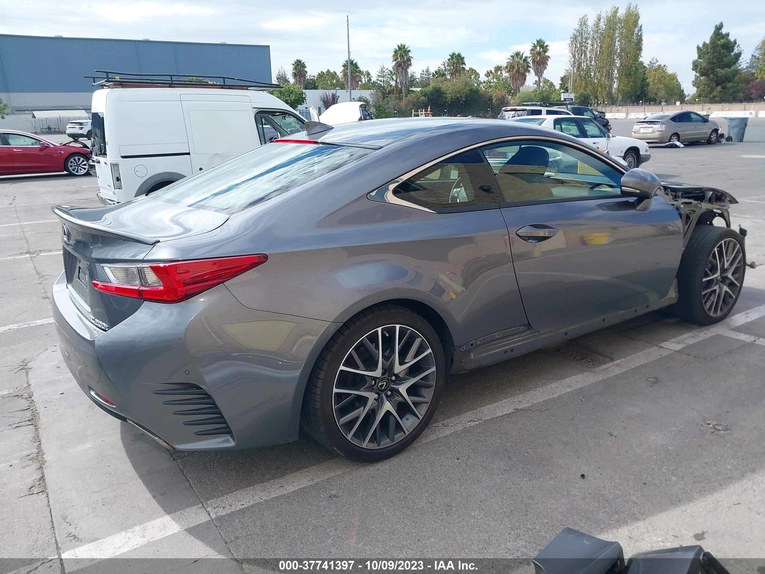 Photo 3 VIN: JTHHA5BCXG5001883 - LEXUS RC 