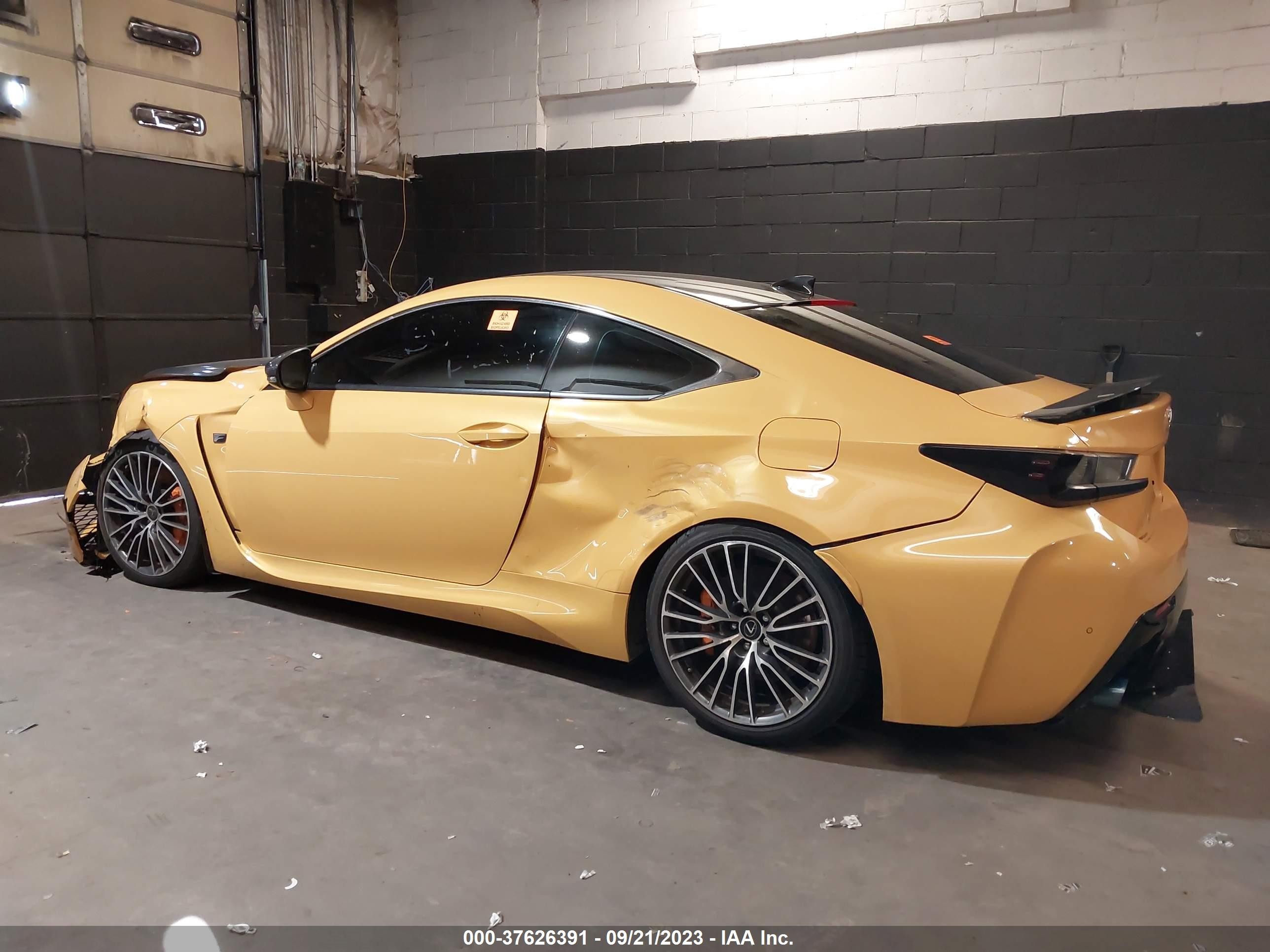 Photo 2 VIN: JTHHP5BC0K5007330 - LEXUS RC F 